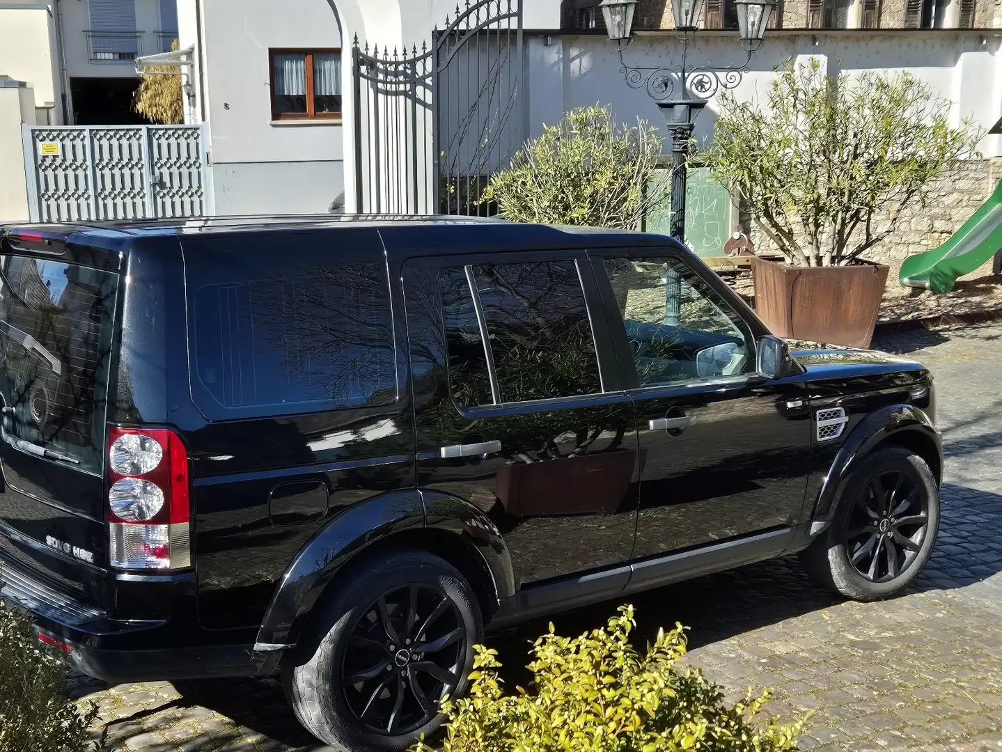 Land Rover Discovery SDV6 HSE Negru - 2