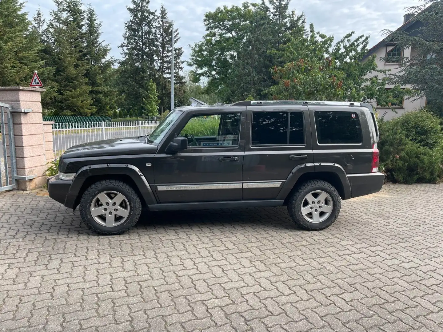 Jeep Commander Limited 3.0 CRD Autom. Maro - 2