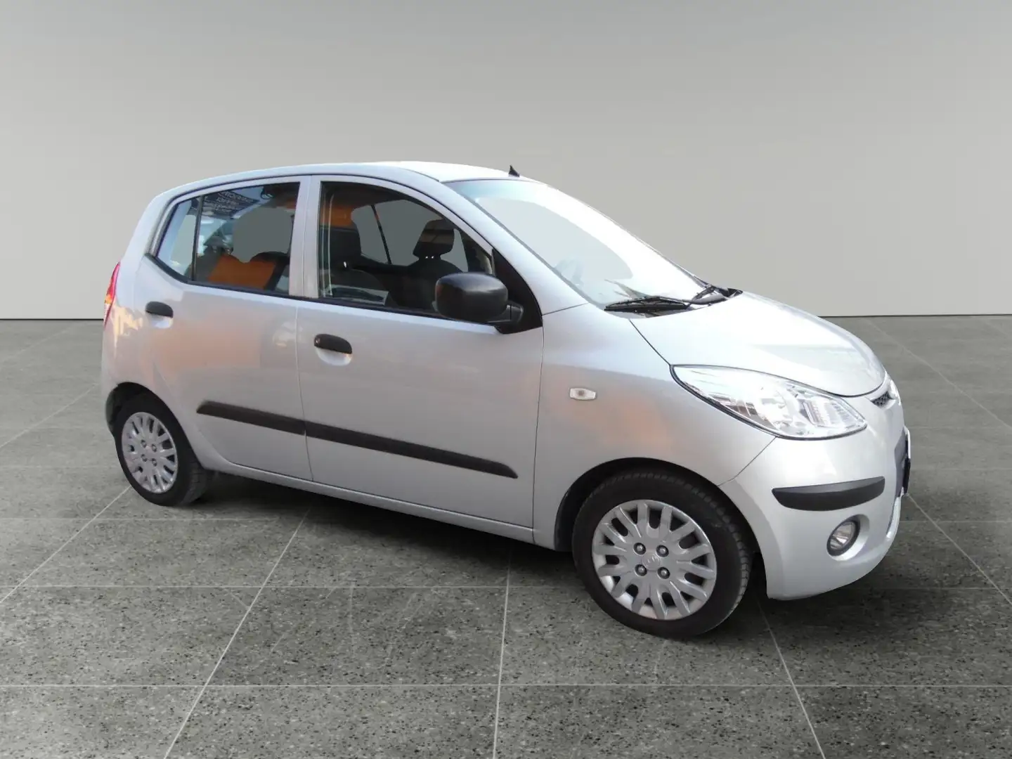 Hyundai i10 i10 1.1 12V Style IN OTTIMO STATO Argento - 1