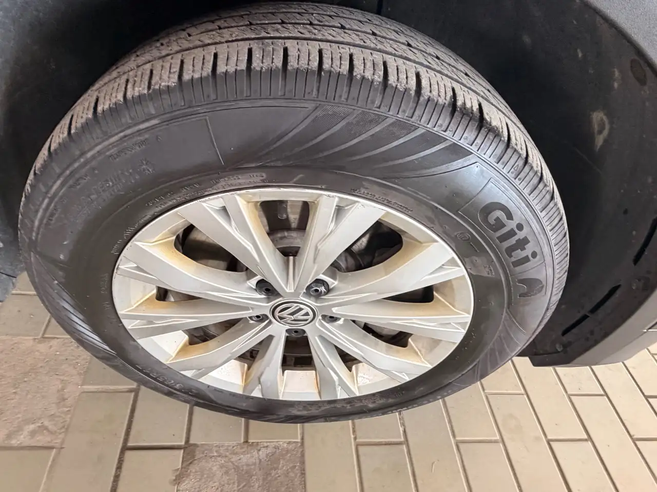 Volkswagen Tiguan снимка Volkswagen Tiguan