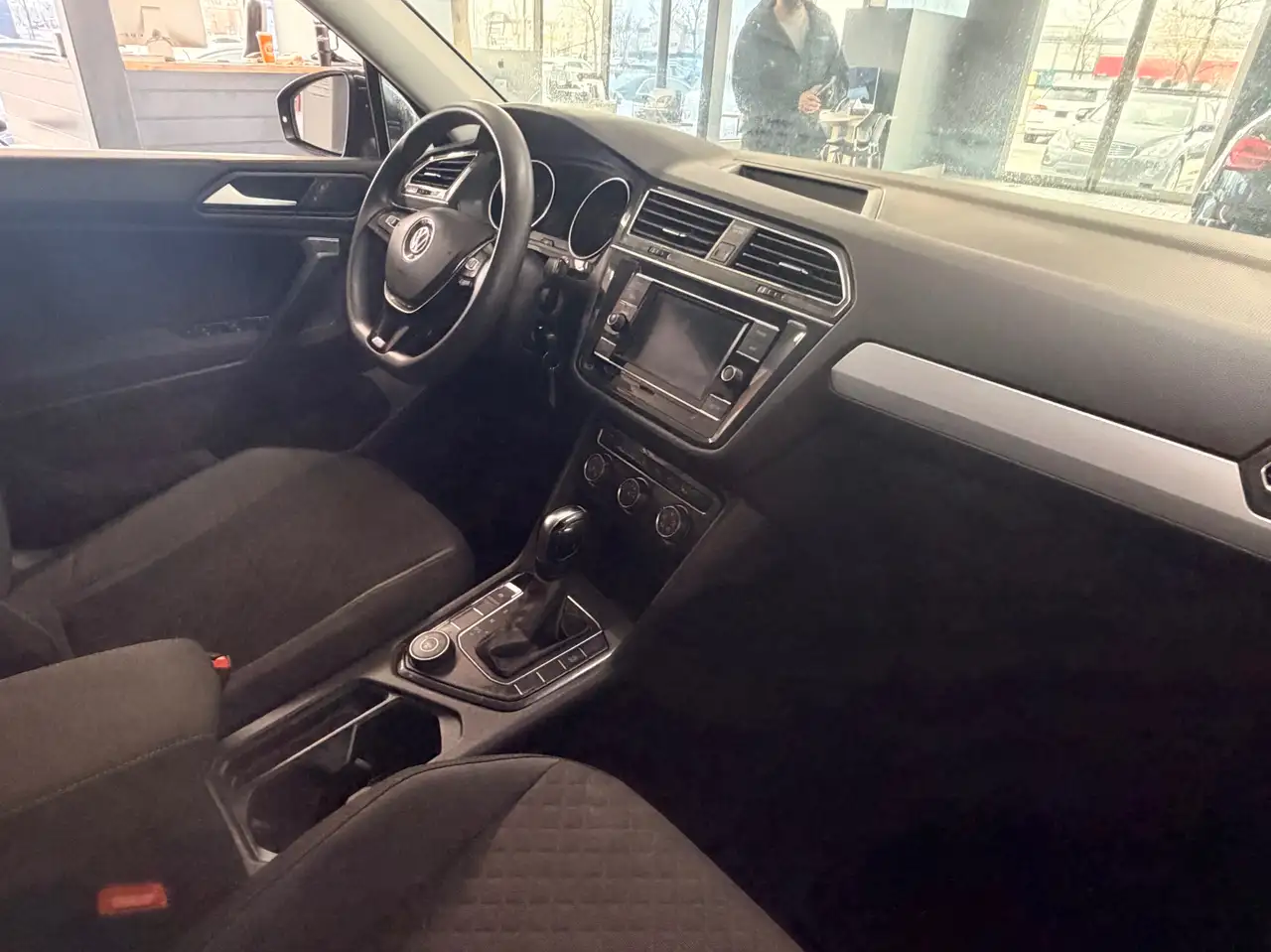 Volkswagen Tiguan снимка Volkswagen Tiguan