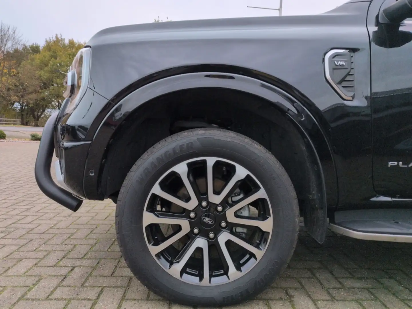 Ford Ranger Platinum e-4WD Doppelkabine 3.0 Ecoblue EU6d Schwarz - 2