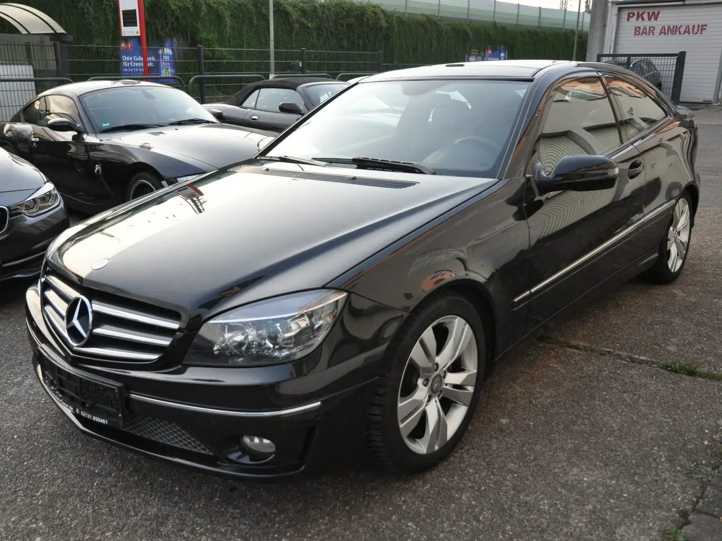 Mercedes-Benz CLC 200 Kompressor Automatik*Panorama-Sport Paket* Zwart - 1