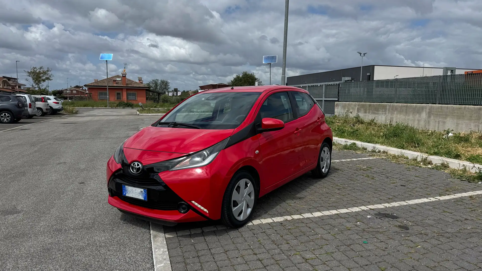 Toyota Aygo X Aygo X x play Červená - 1