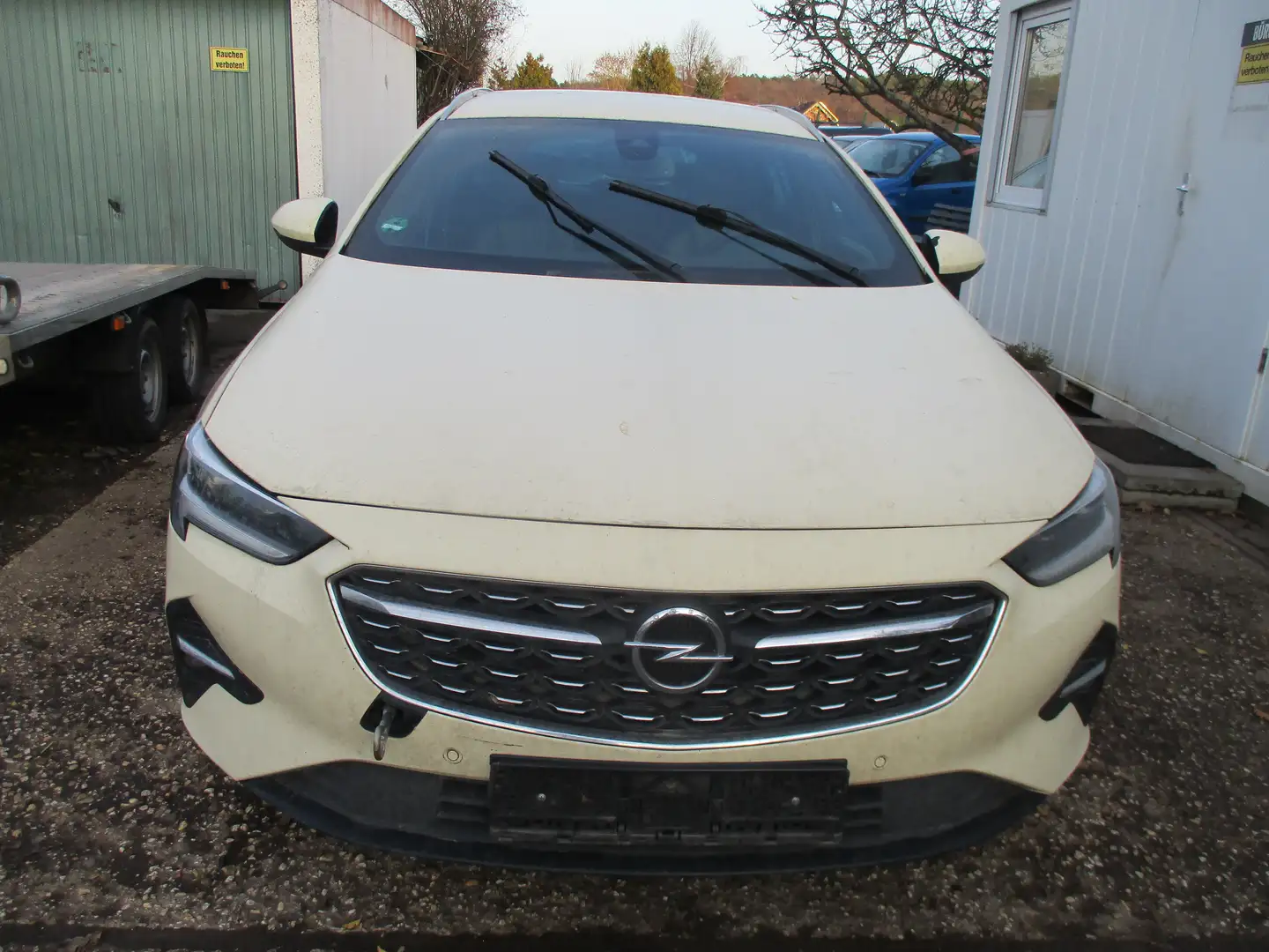 Opel Insignia Farbe schwarz Schwarz - 2