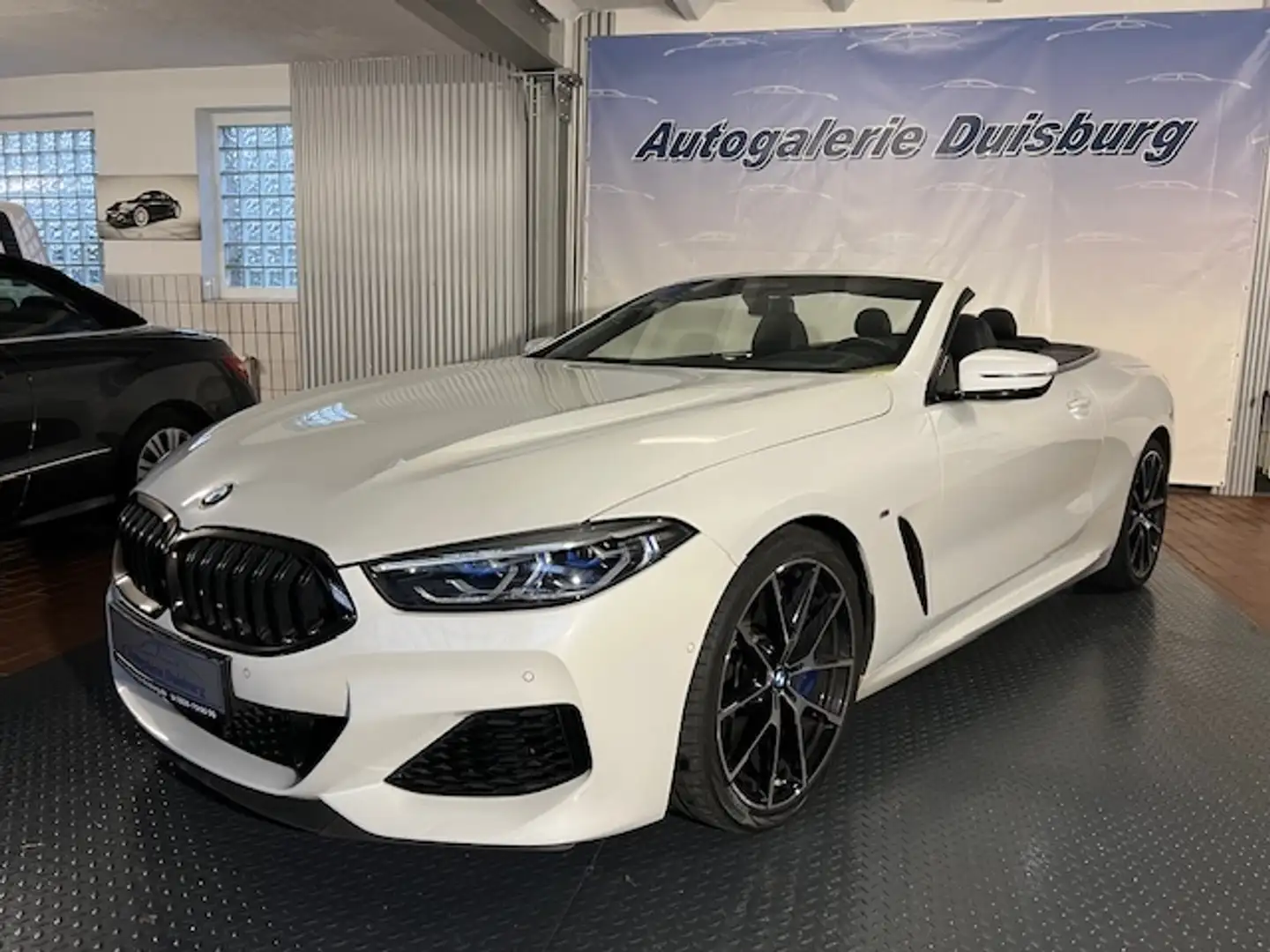 BMW M850 i xDrive Sportp. HUD AD Navi Leder digit.Cockpit K Weiß - 2