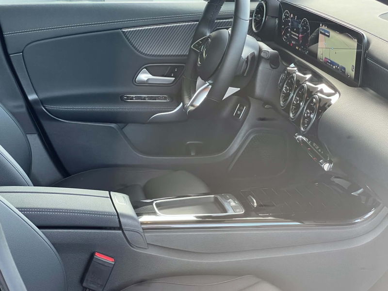 Mercedes-Benz CLA 180 Shooting Brake 2025 Automaat camera verwarmde zetels — photo 8