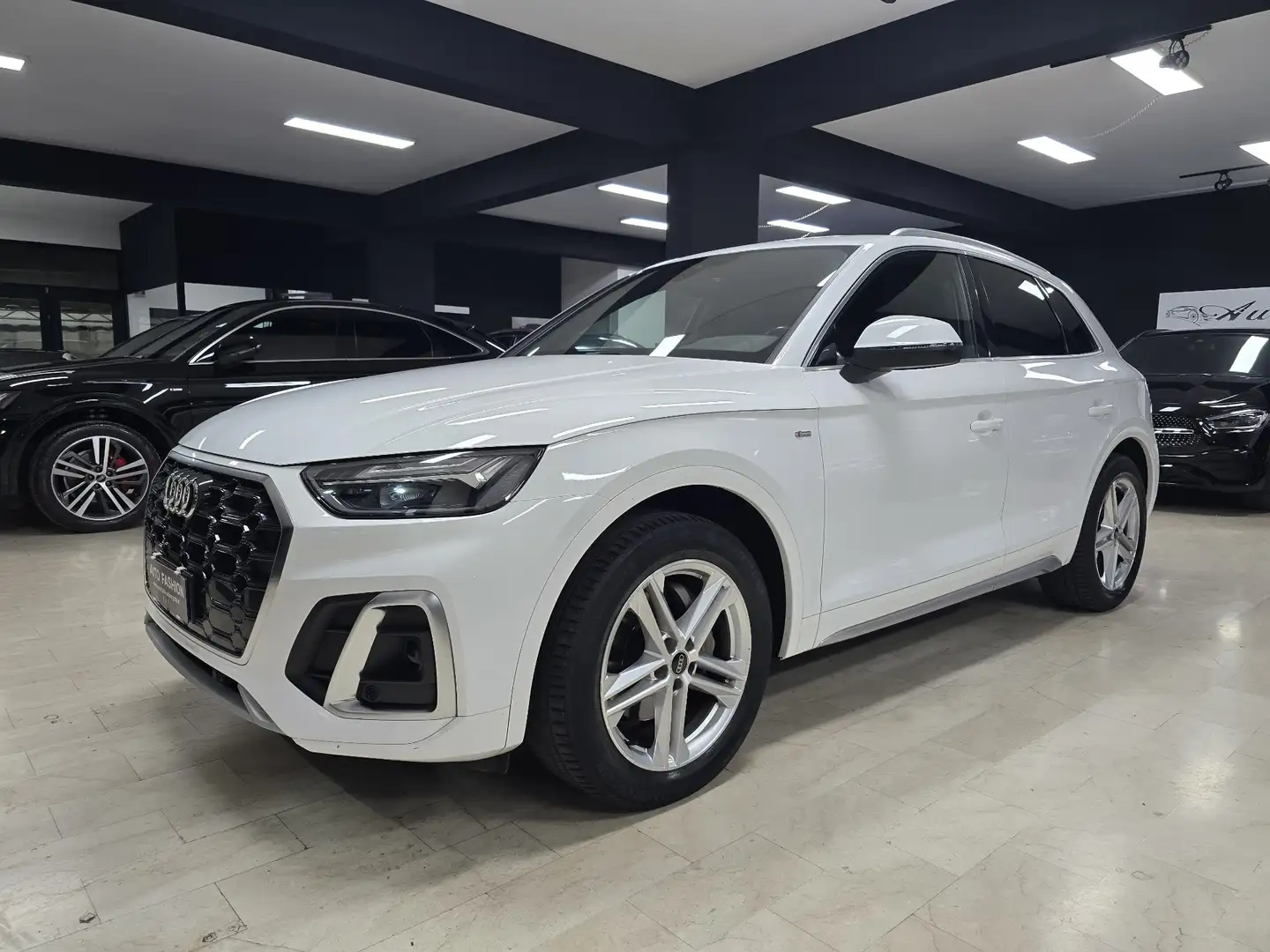 Audi Q5 Q5 II 2021 35 2.0 tdi mhev 12V S line s-tronic Blanc - 1