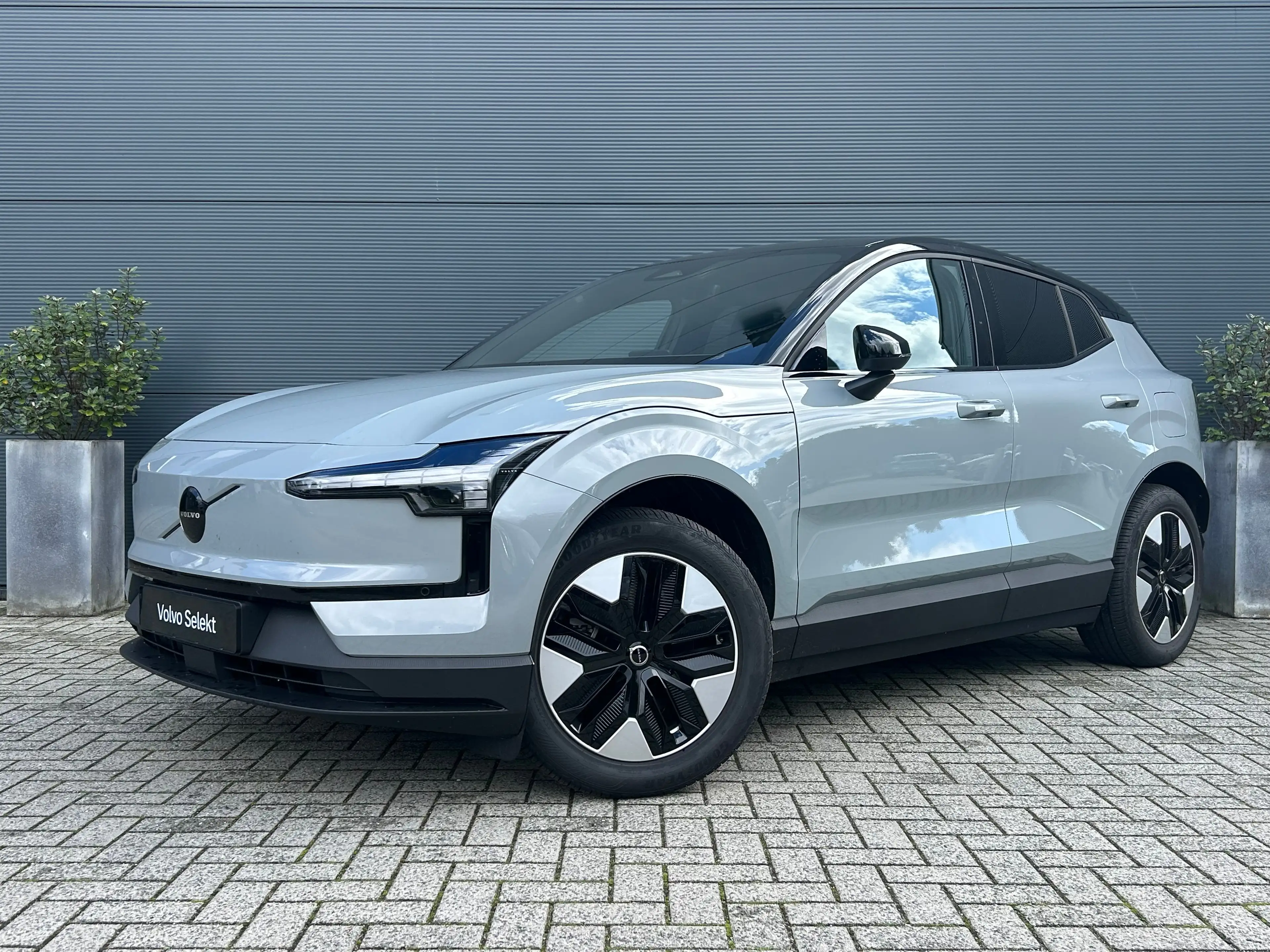 Volvo EX30 P3 Long Range Plus Europa 69 kWh | Stoel & stuurve