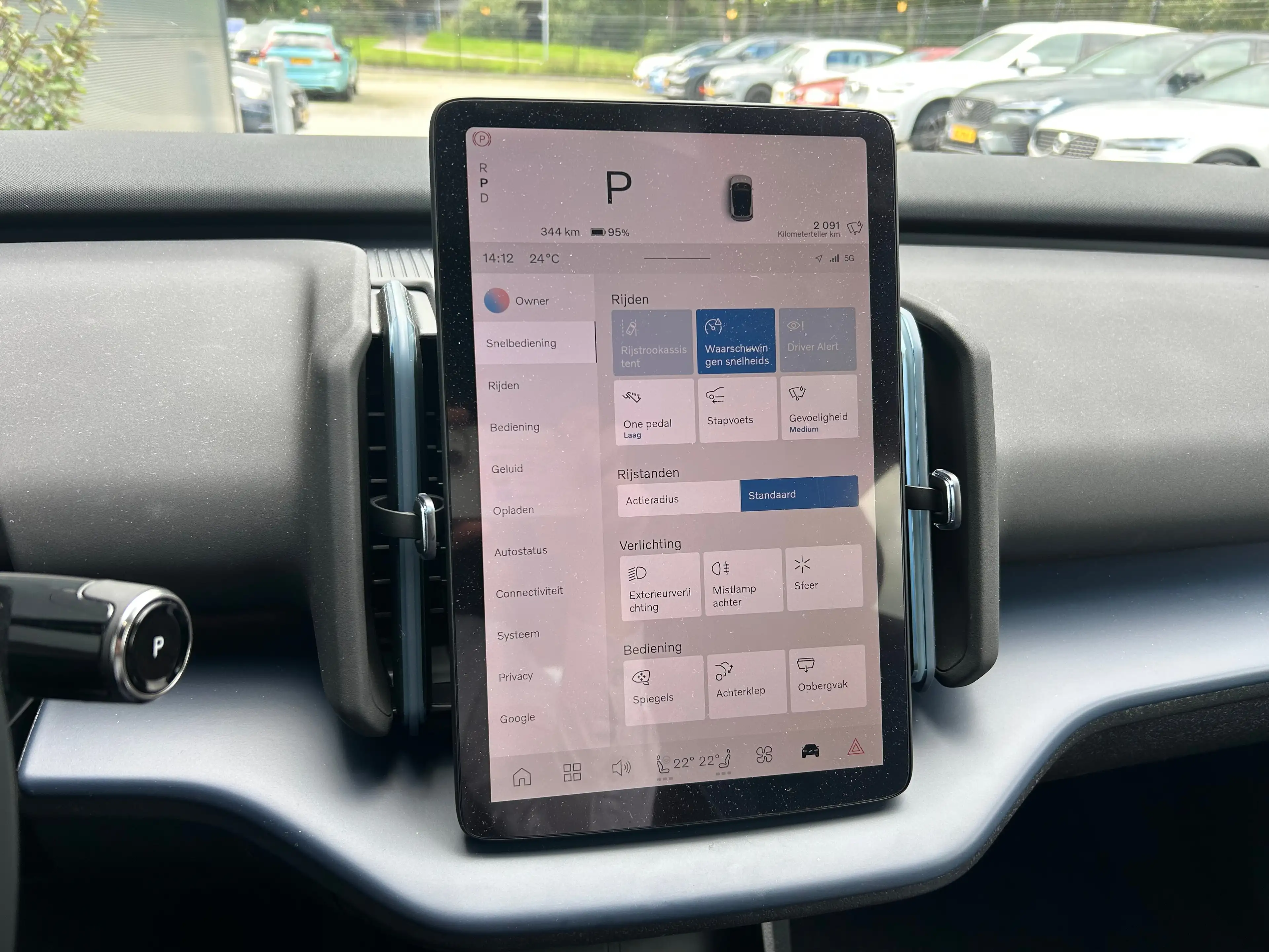 Volvo EX30 P3 Long Range Plus Europa 69 kWh | Stoel & stuurve — photo 16