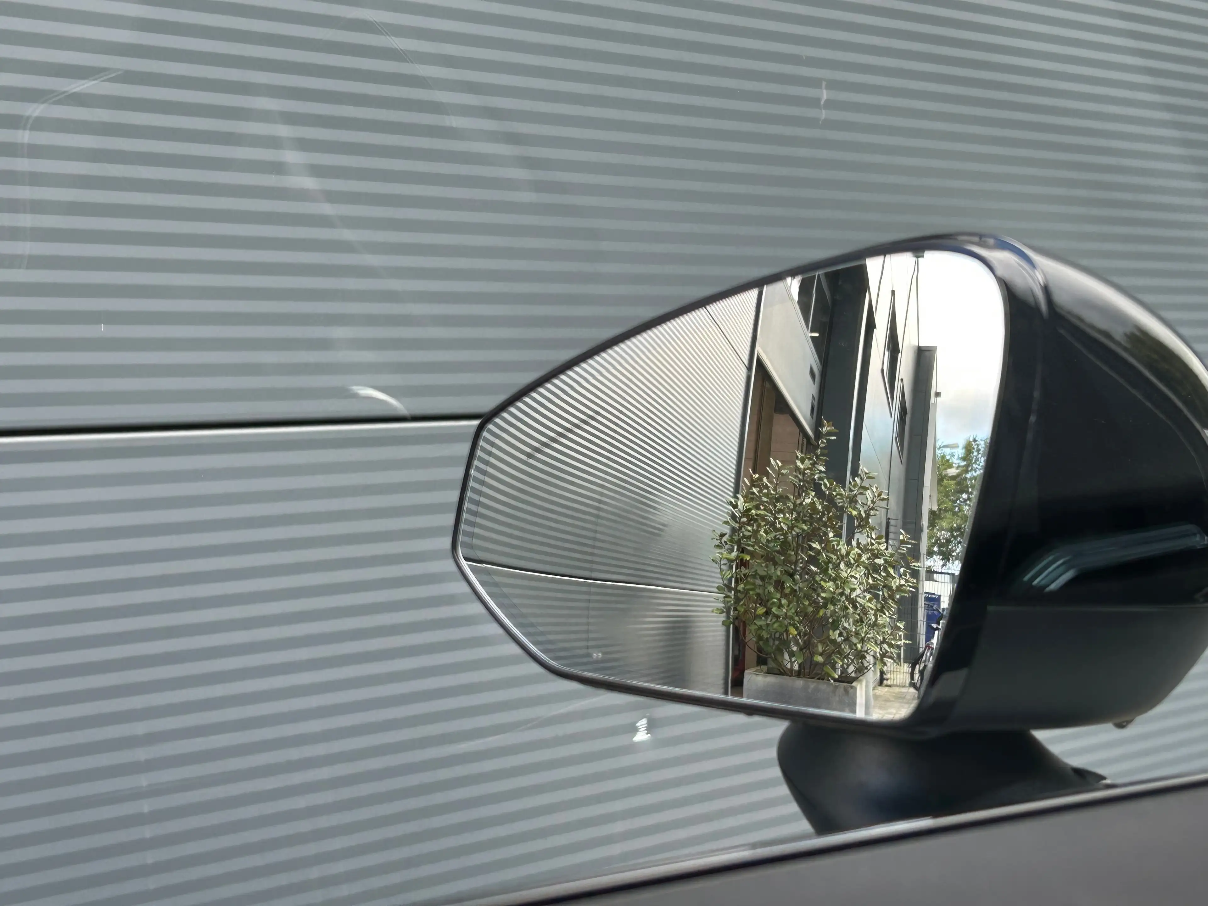 Volvo EX30 P3 Long Range Plus Europa 69 kWh | Stoel & stuurve — photo 6