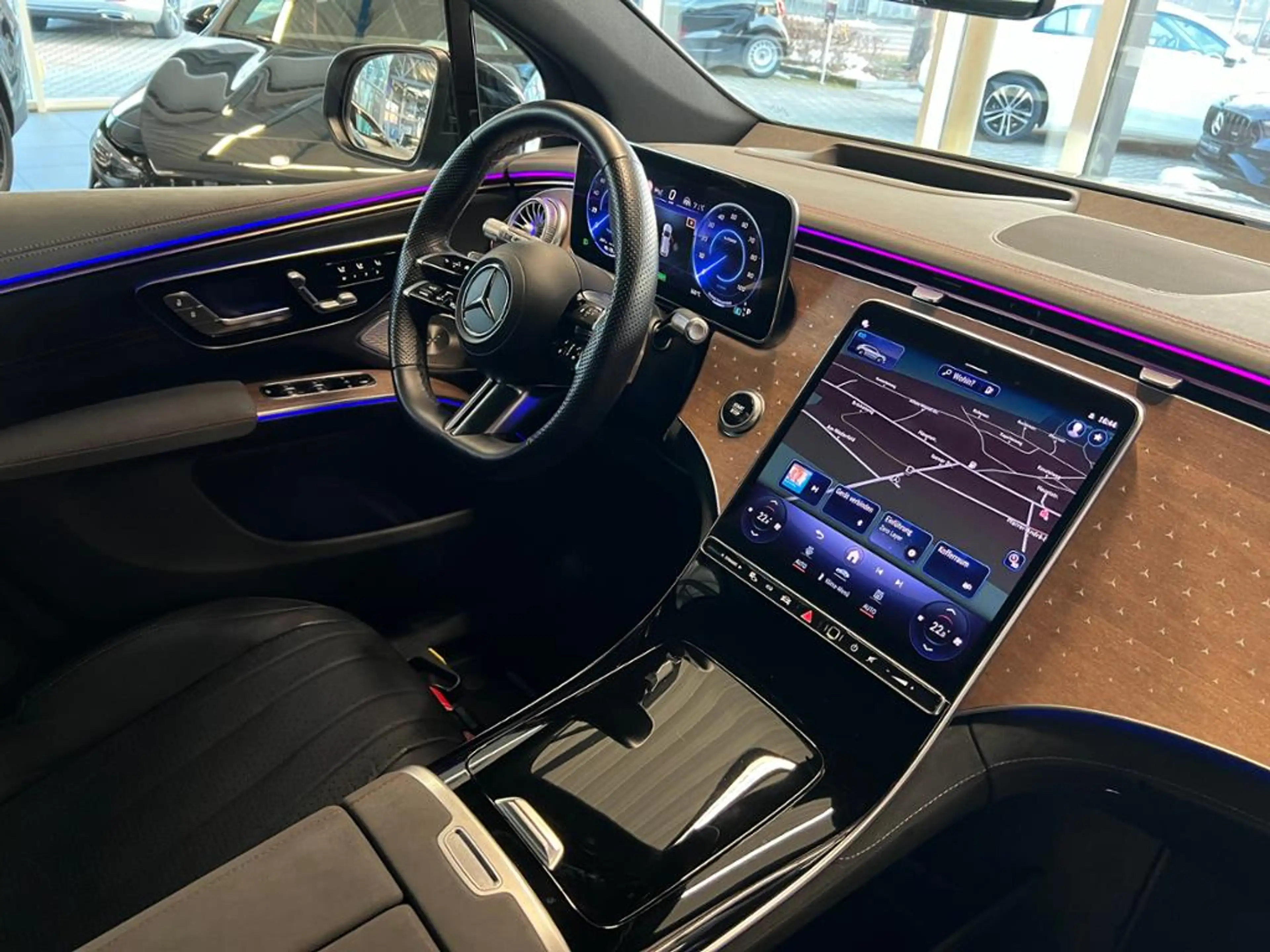 Mercedes-Benz EQS SUV 450 4M  AMG Night Premium Airmatic 360 — photo 9