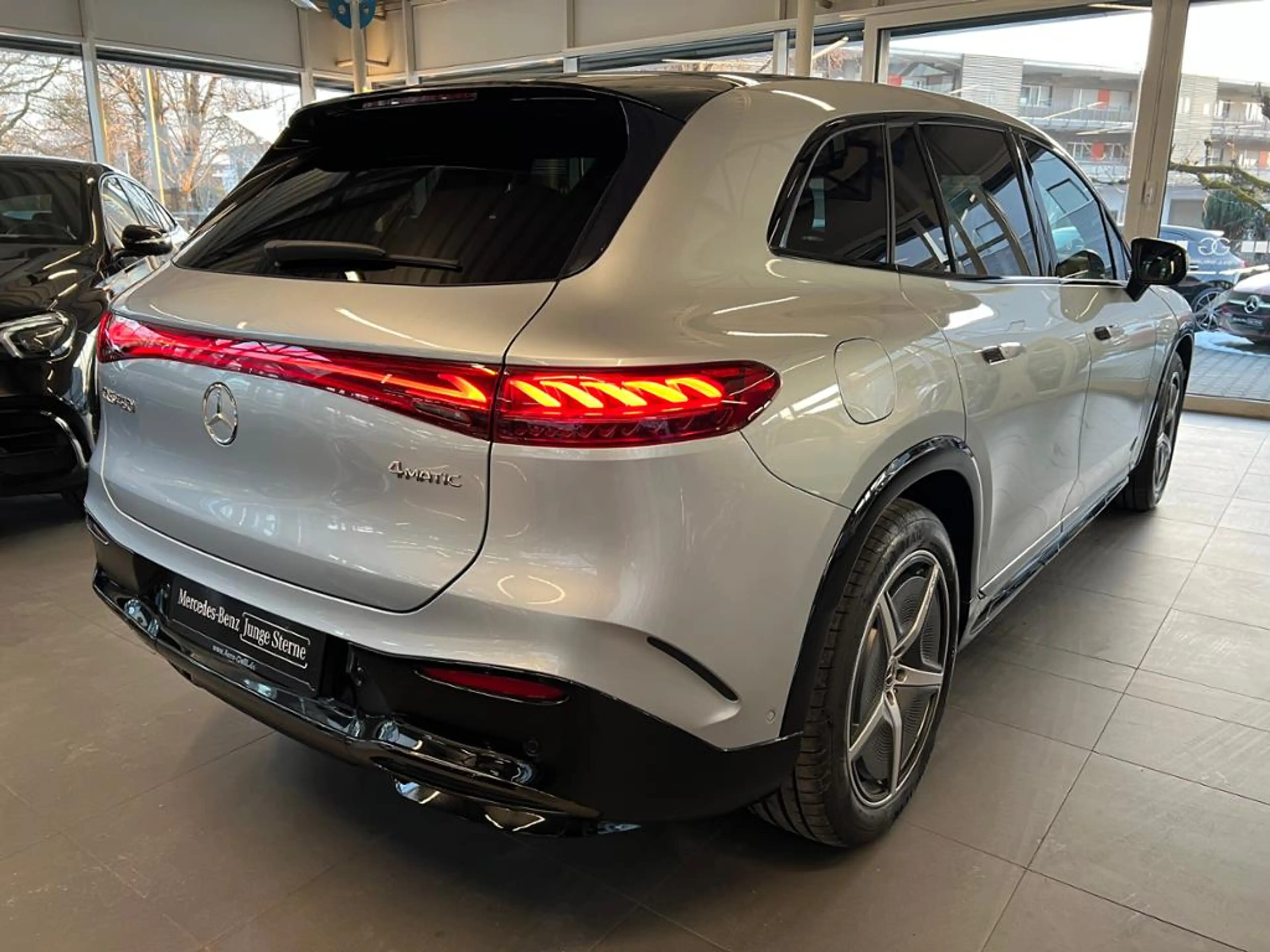 Mercedes-Benz EQS SUV 450 4M  AMG Night Premium Airmatic 360 — photo 5