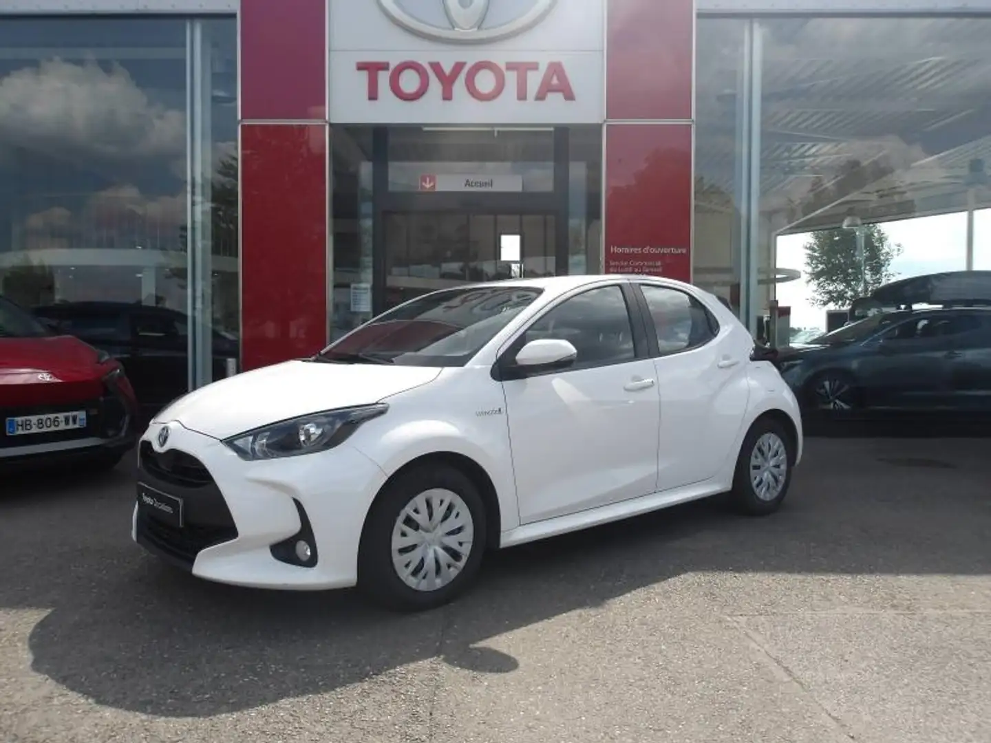 Toyota Yaris 116h Dynamic Business Affaire MY22 + Programme Toy Blanc - 2