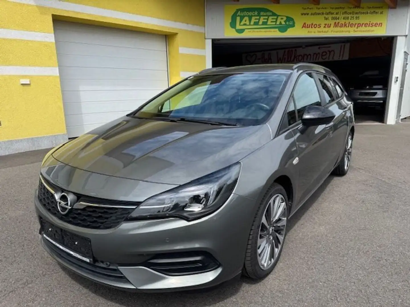 Opel Astra Sports Tourer 1.5 TDCi - Edition - TOP! Grau - 2