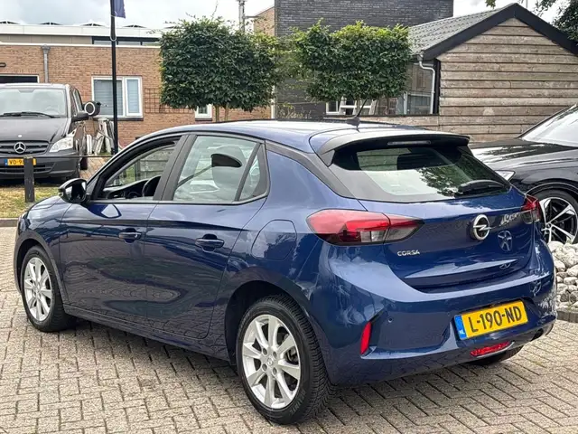 Opel Corsa view 8