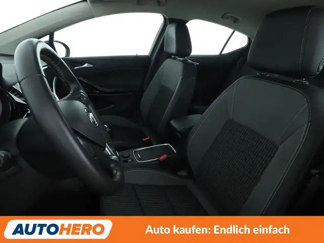 Opel Astra view 10
