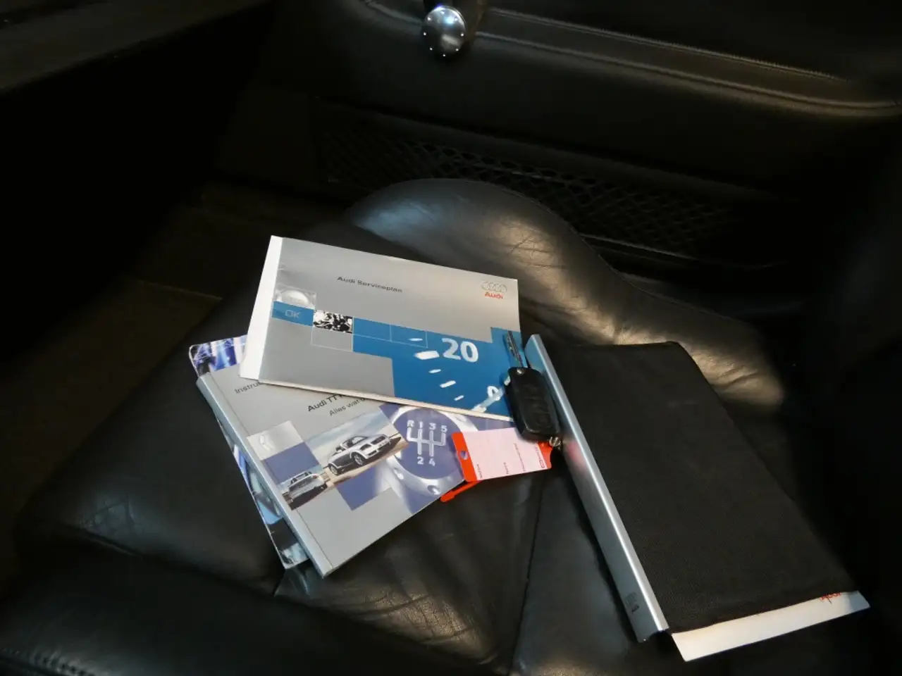 Audi TT Roadster 1.8 5V Turbo Nwe APK, foto 10