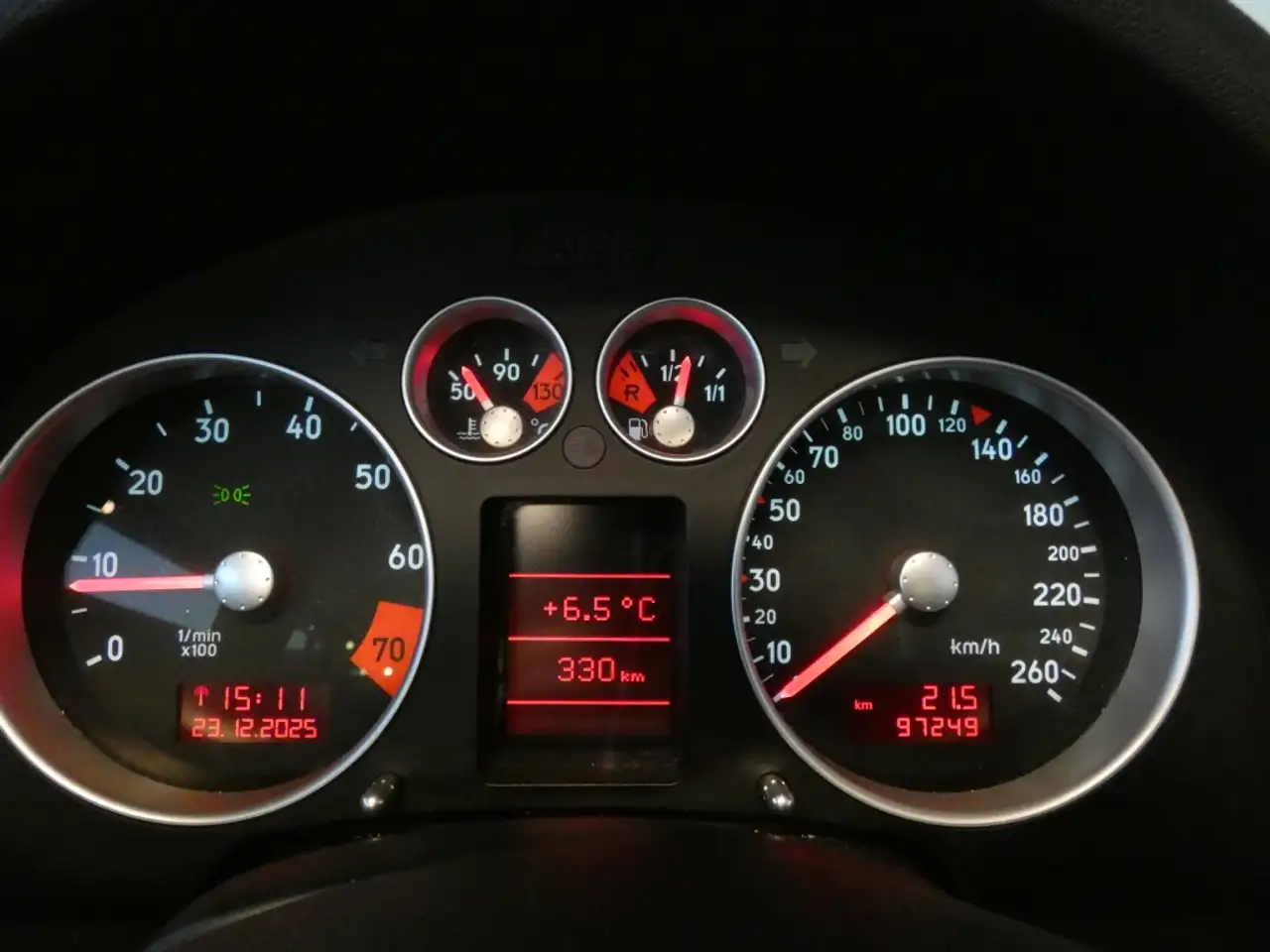 Audi TT Roadster 1.8 5V Turbo Nwe APK, foto 6