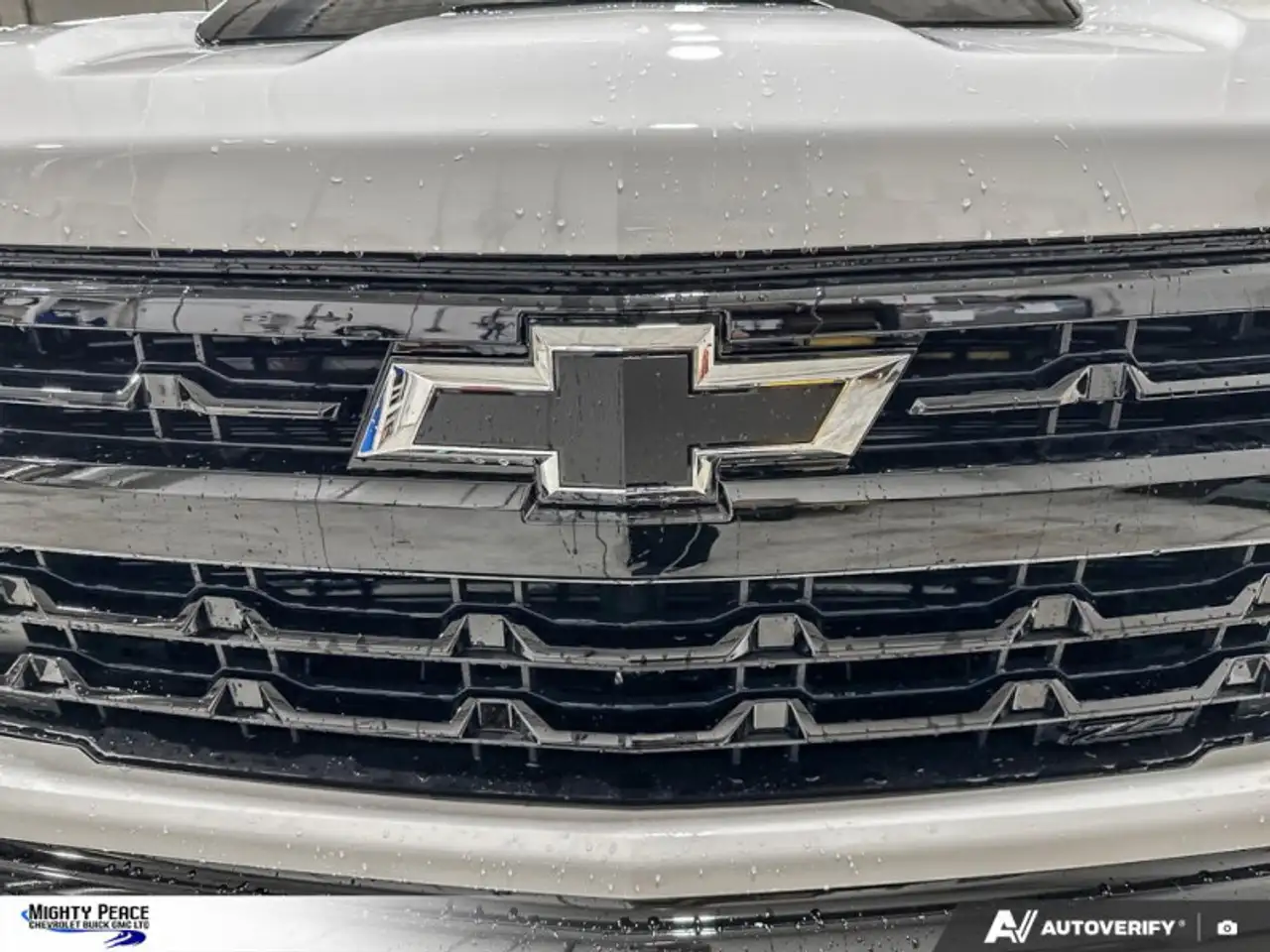 Chevrolet Silverado 1500 снимка Chevrolet Silverado 1500