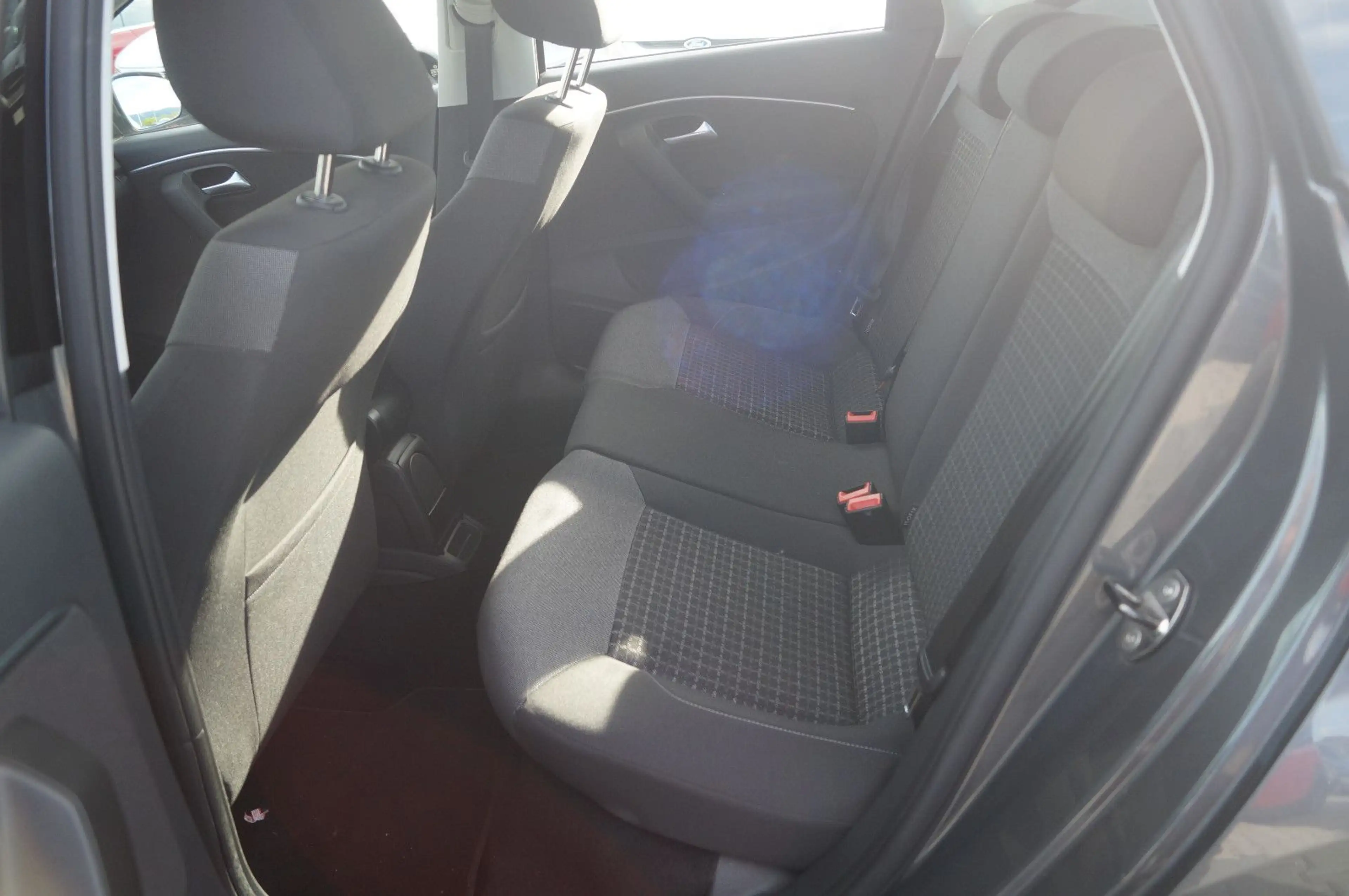 Volkswagen Polo V Comfortline BMT/Start-Stopp Klima SHZ PDC — photo 12