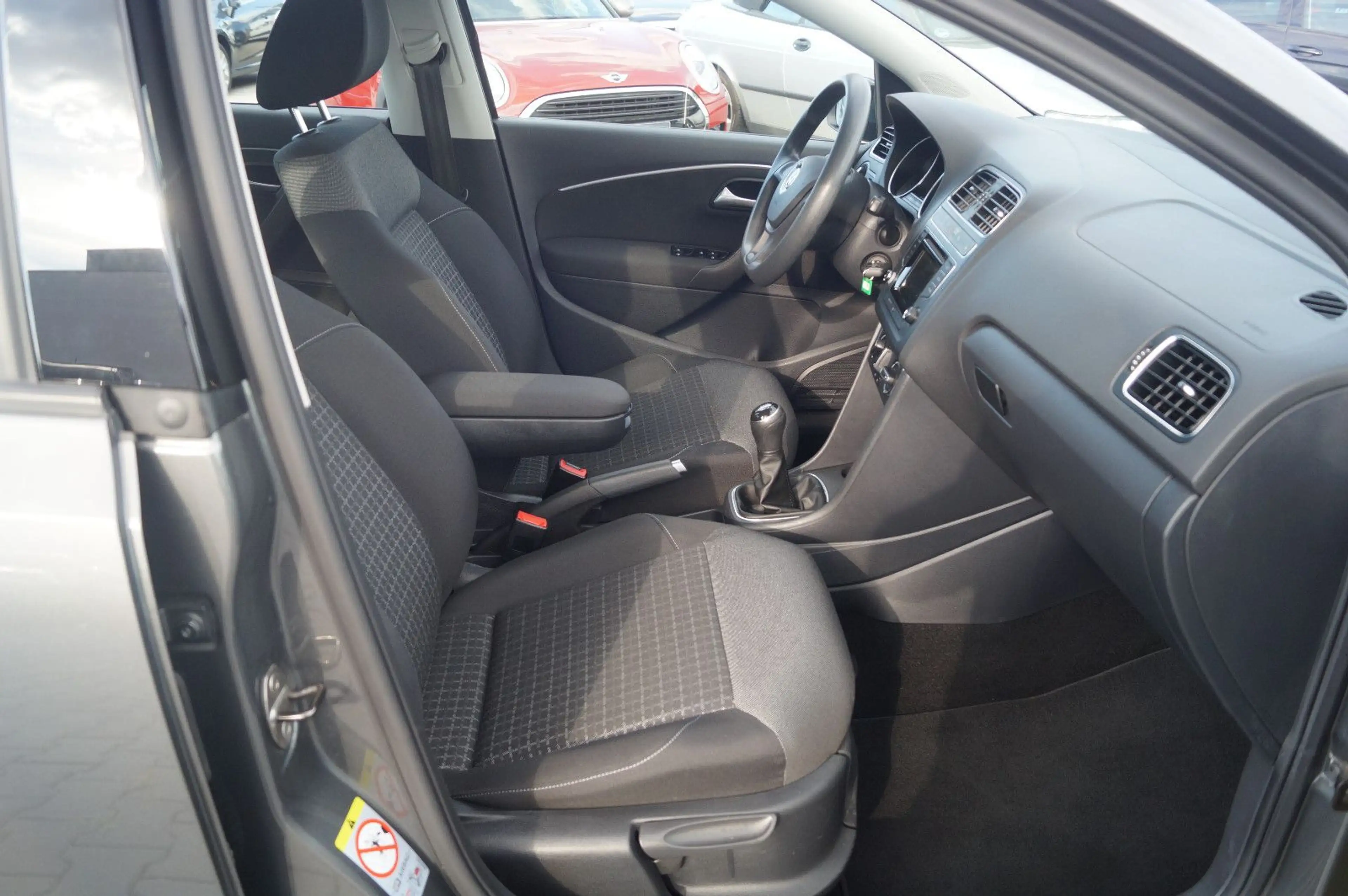 Volkswagen Polo V Comfortline BMT/Start-Stopp Klima SHZ PDC — photo 10