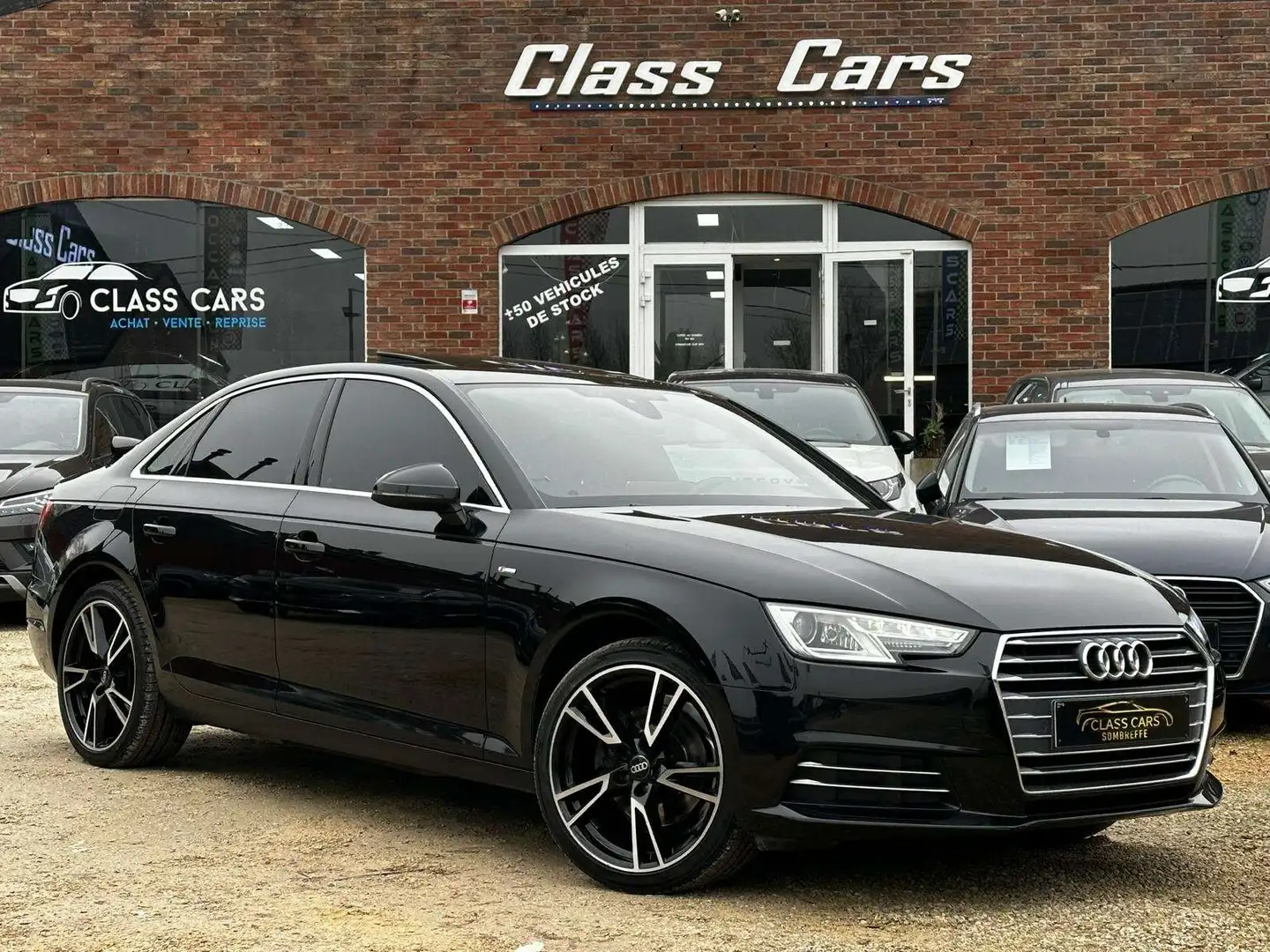 Audi A4 2.0 TDi S-LINE COCKPIT Bte AUTO BI-XENON RADARS 6b Noir - 2