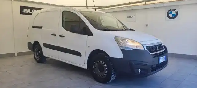 Peugeot Partner in vendita da Baja Motors 2