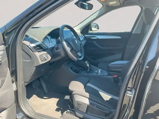 BMW X1 view 9