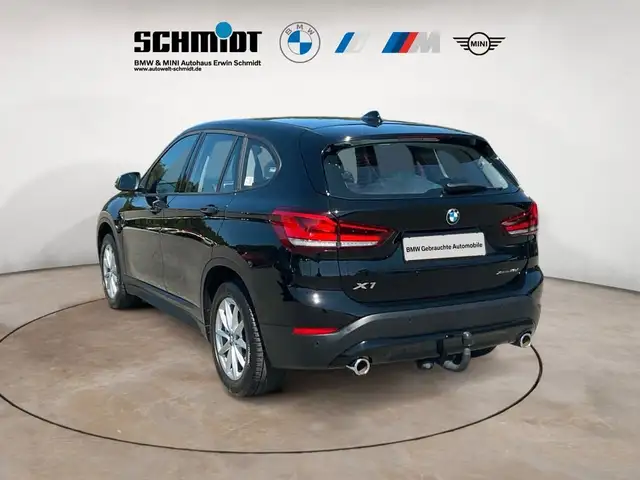 BMW X1 view 3