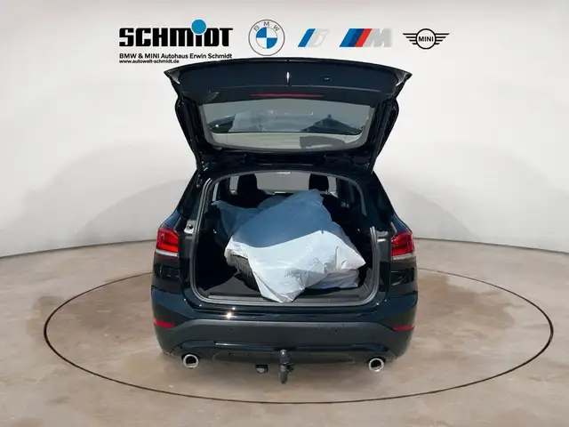 BMW X1 view 4