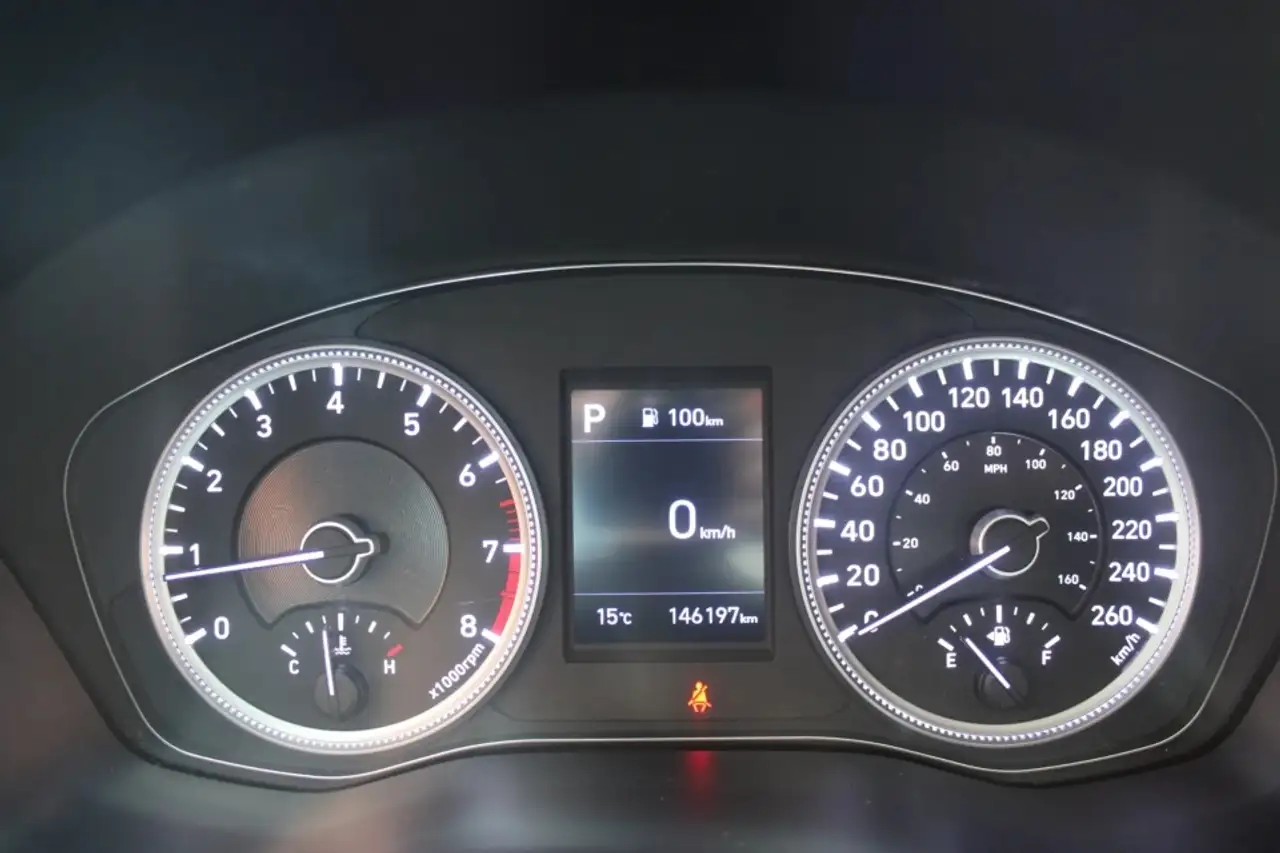 Hyundai SANTA FE снимка Hyundai SANTA FE