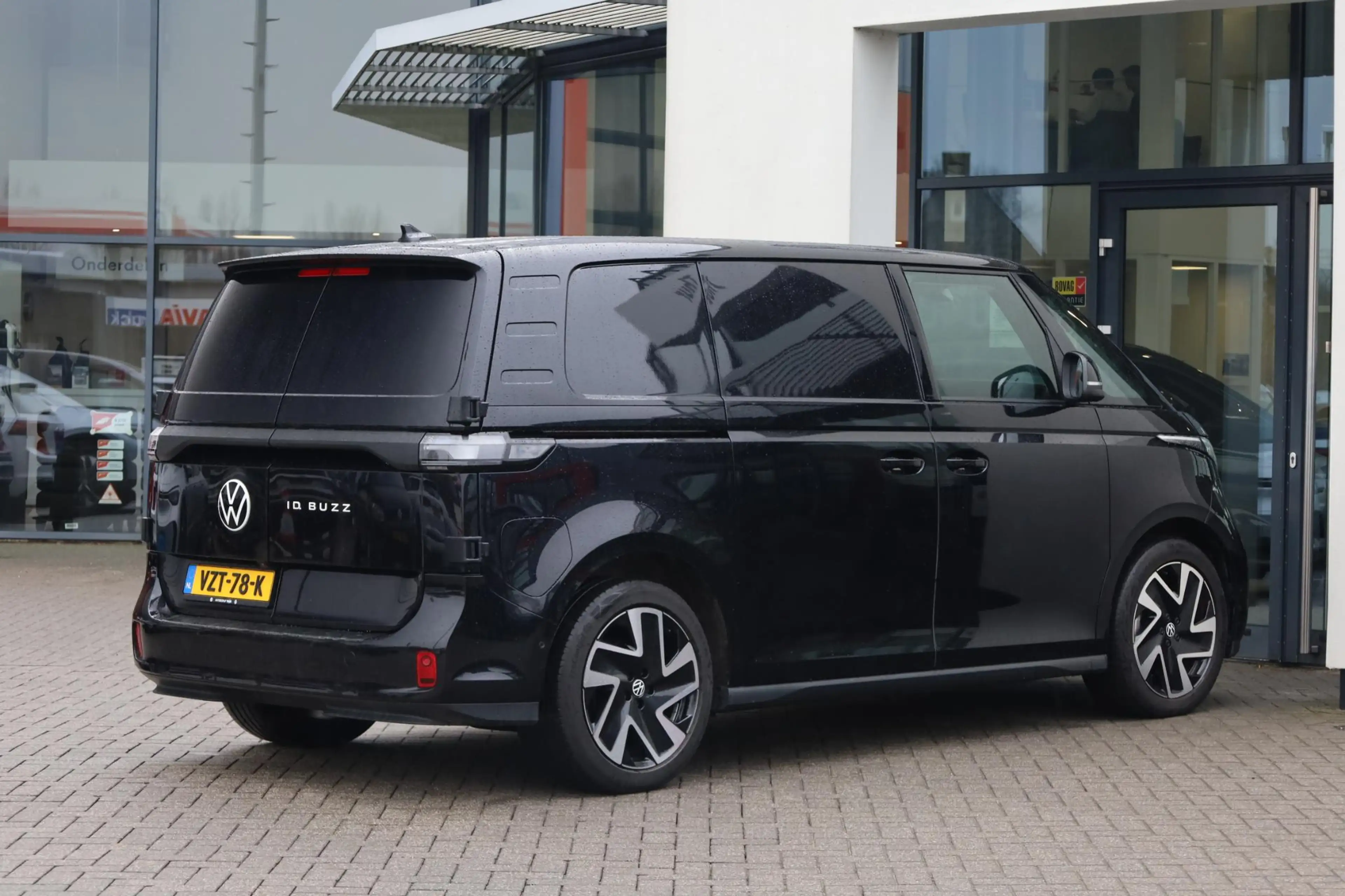 Volkswagen ID. Buzz Cargo 77 kWh 2 x schuifdeur trekhaak wegklapbaar led mat — photo 9