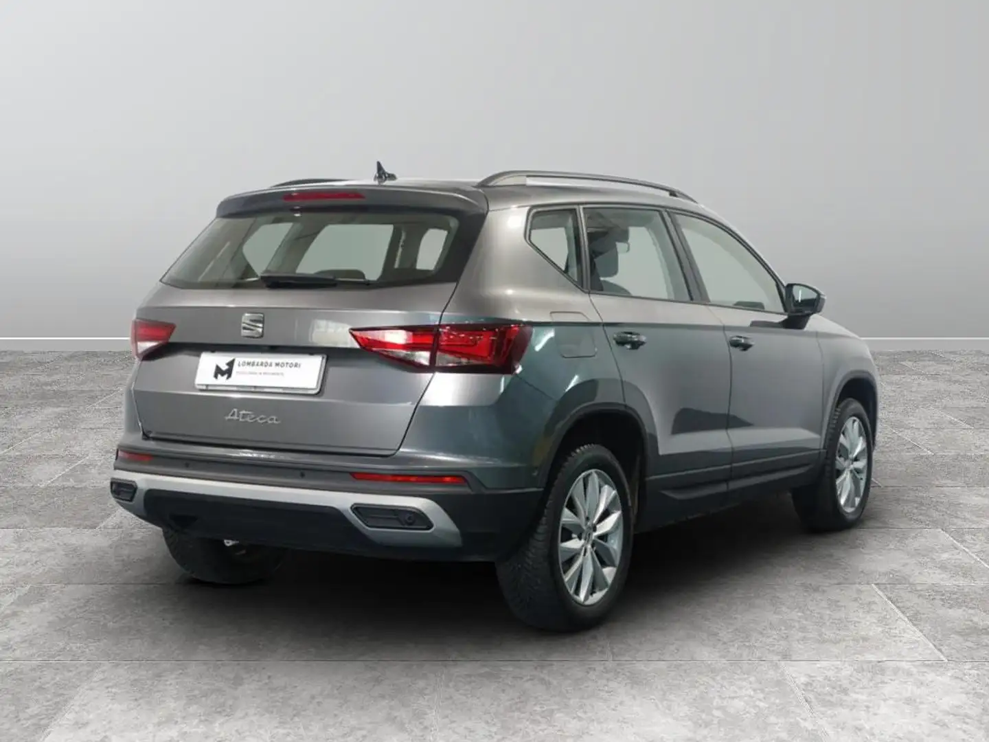 SEAT Ateca 1.5 ecotsi Business 150cv Grijs - 2