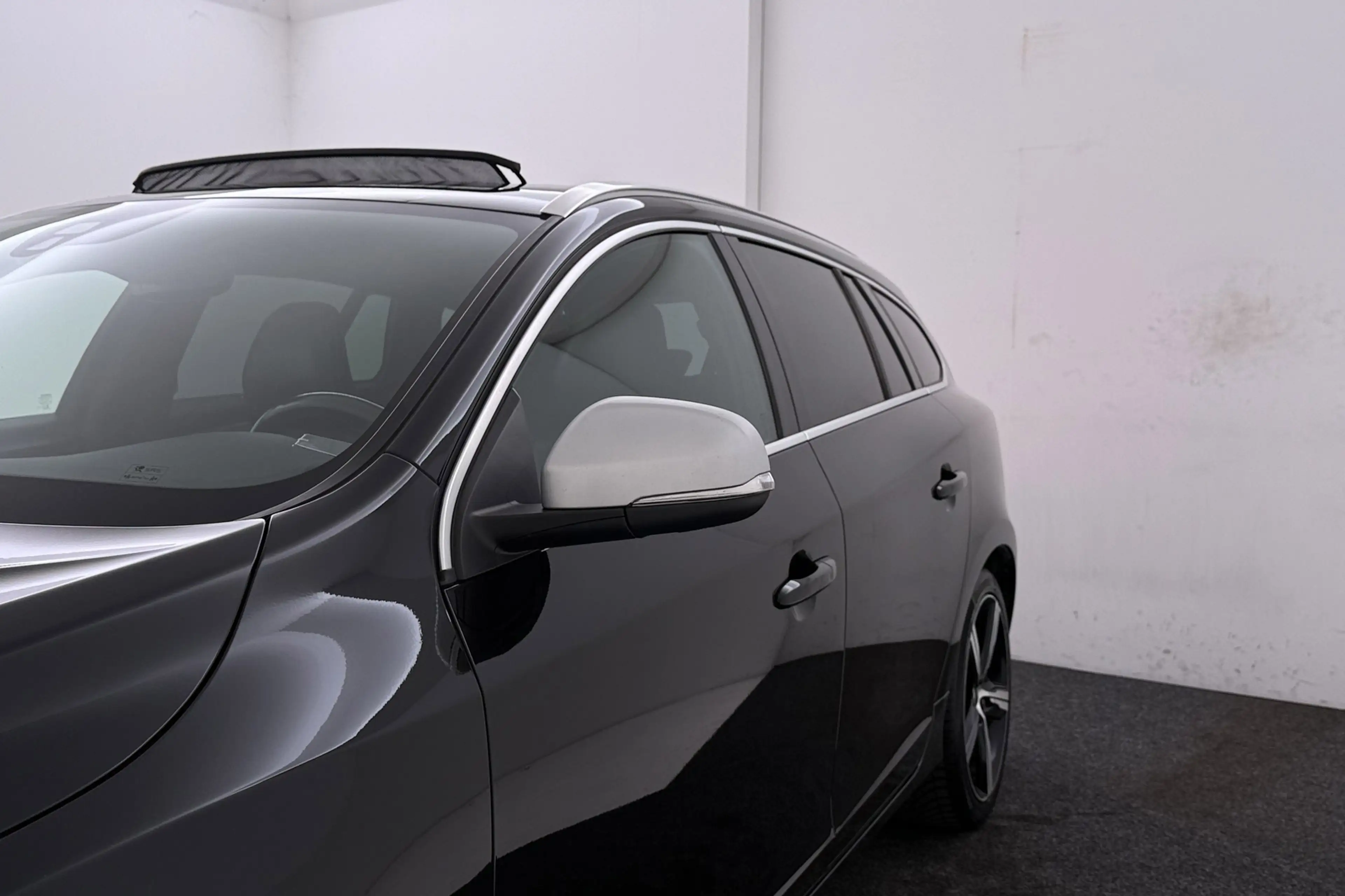 Volvo V60 2.0 T4 Business Sport R-Design | Trekhaak | Schuif — photo 45
