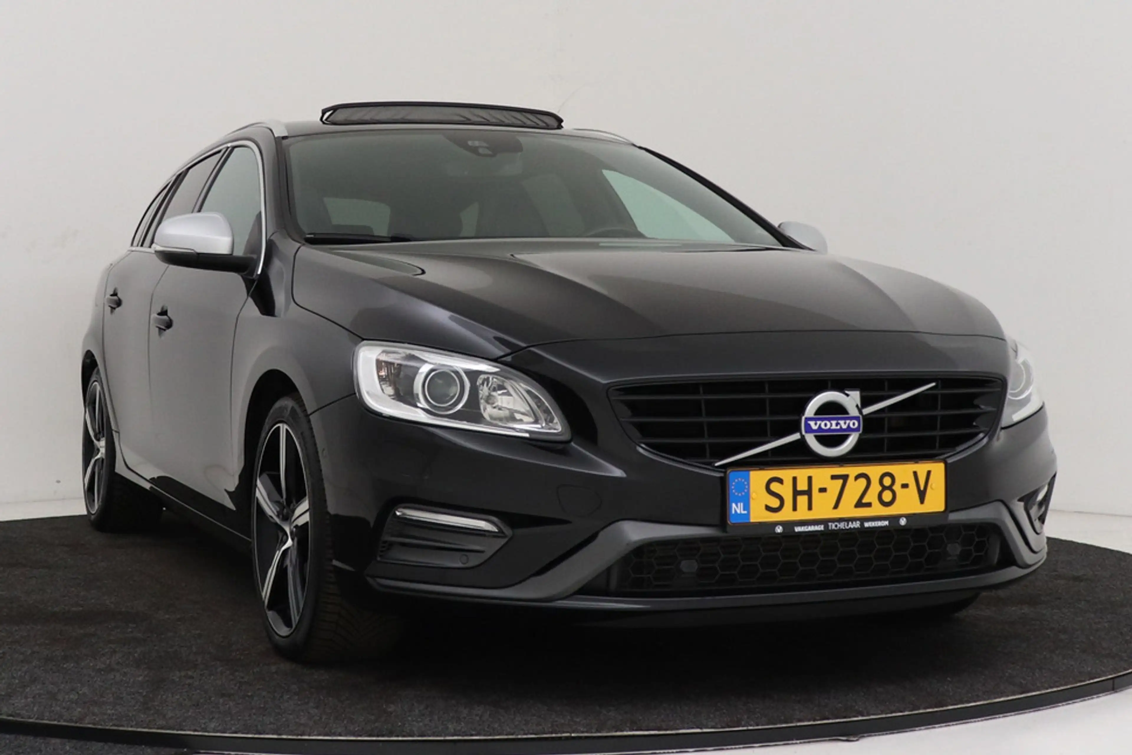 Volvo V60 2.0 T4 Business Sport R-Design | Trekhaak | Schuif — photo 14