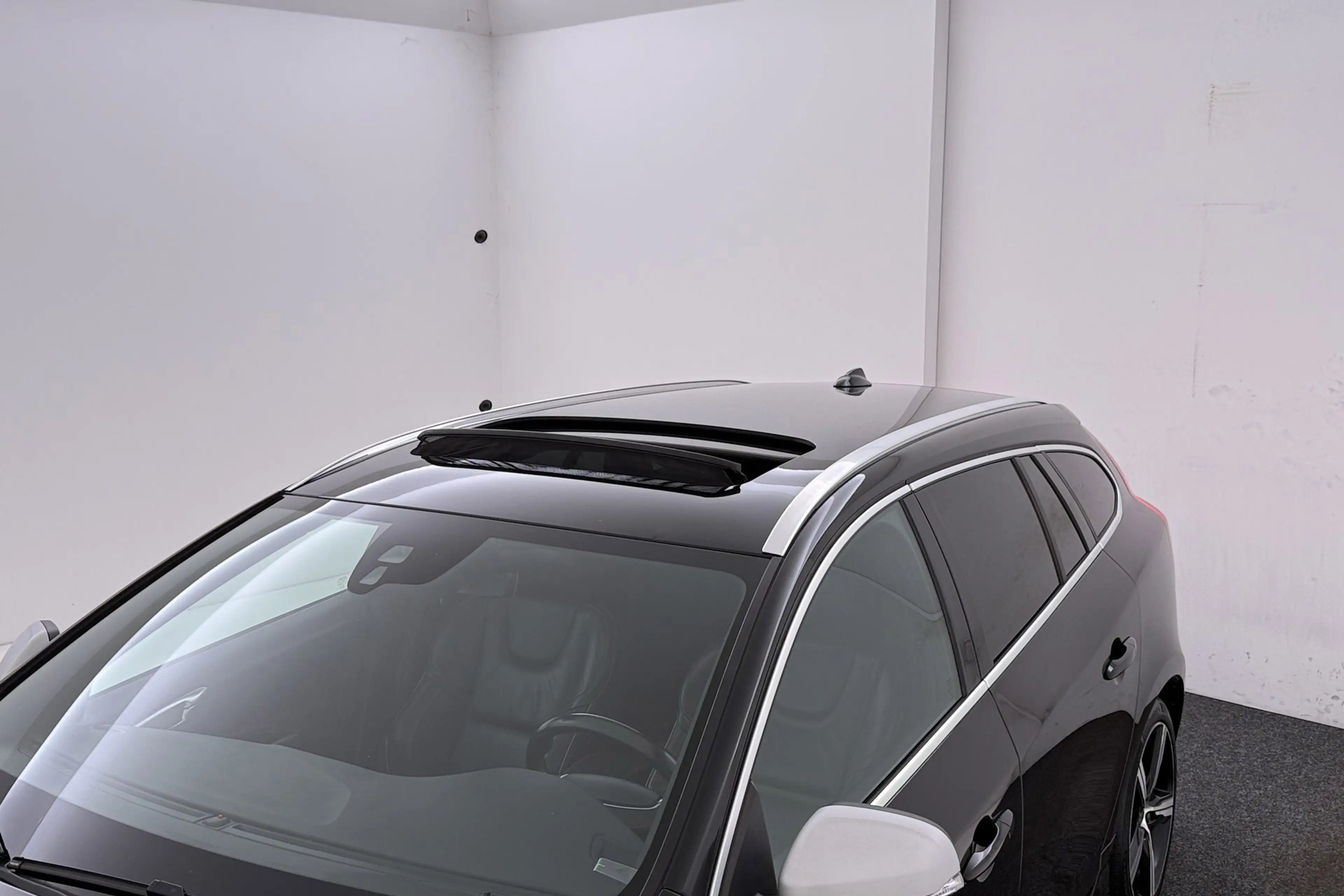 Volvo V60 2.0 T4 Business Sport R-Design | Trekhaak | Schuif — photo 44
