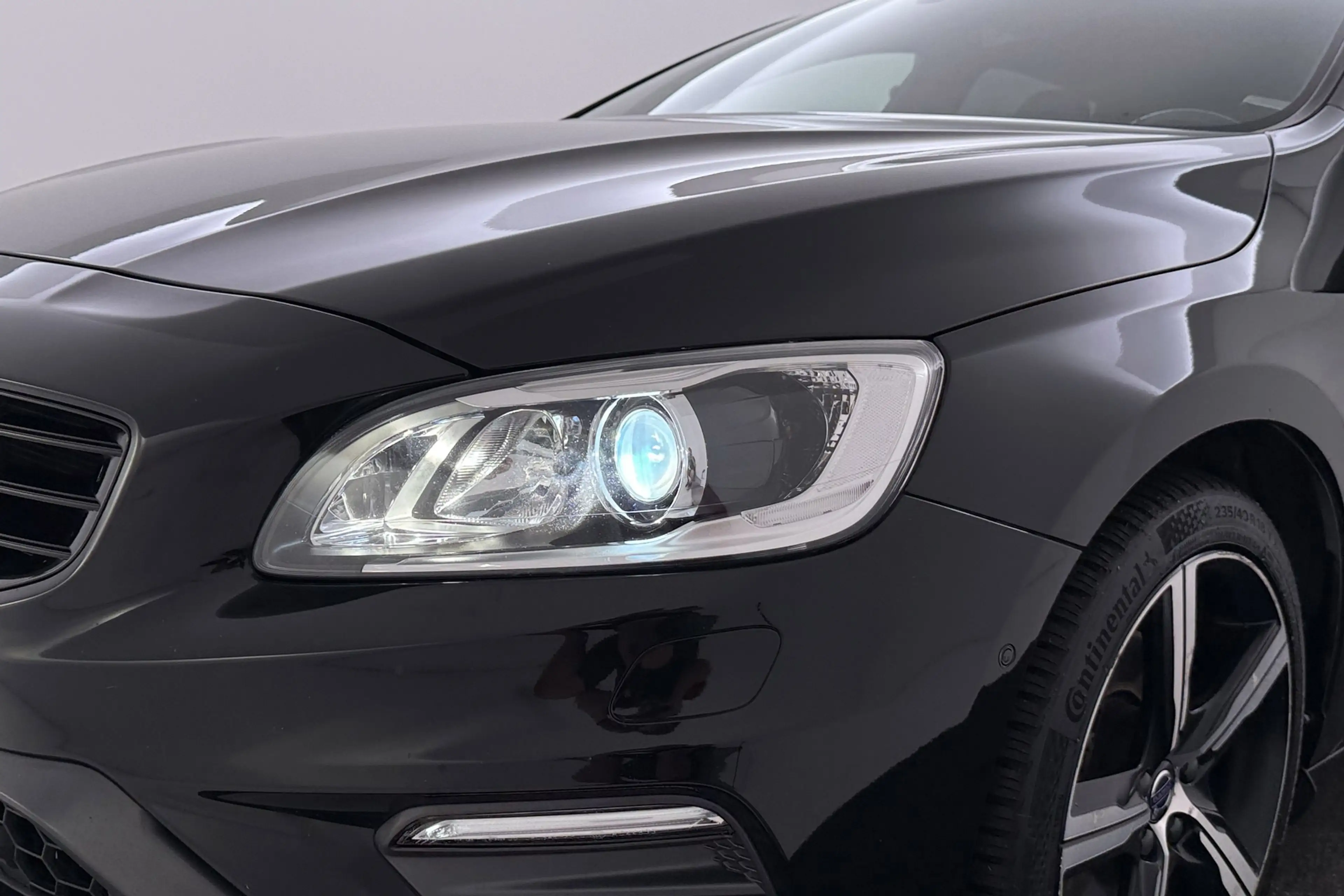 Volvo V60 2.0 T4 Business Sport R-Design | Trekhaak | Schuif — photo 42
