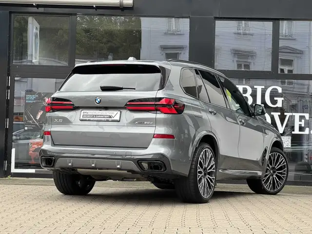 BMW X5 X5 view 2