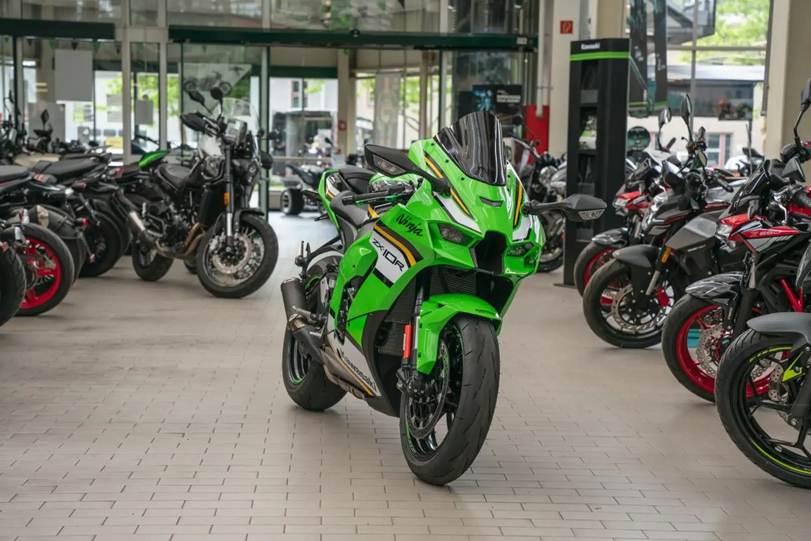 Kawasaki Ninja ZX-10R KRT Bodis, WERKSGARANTIE bis 04/29 Vert - 2