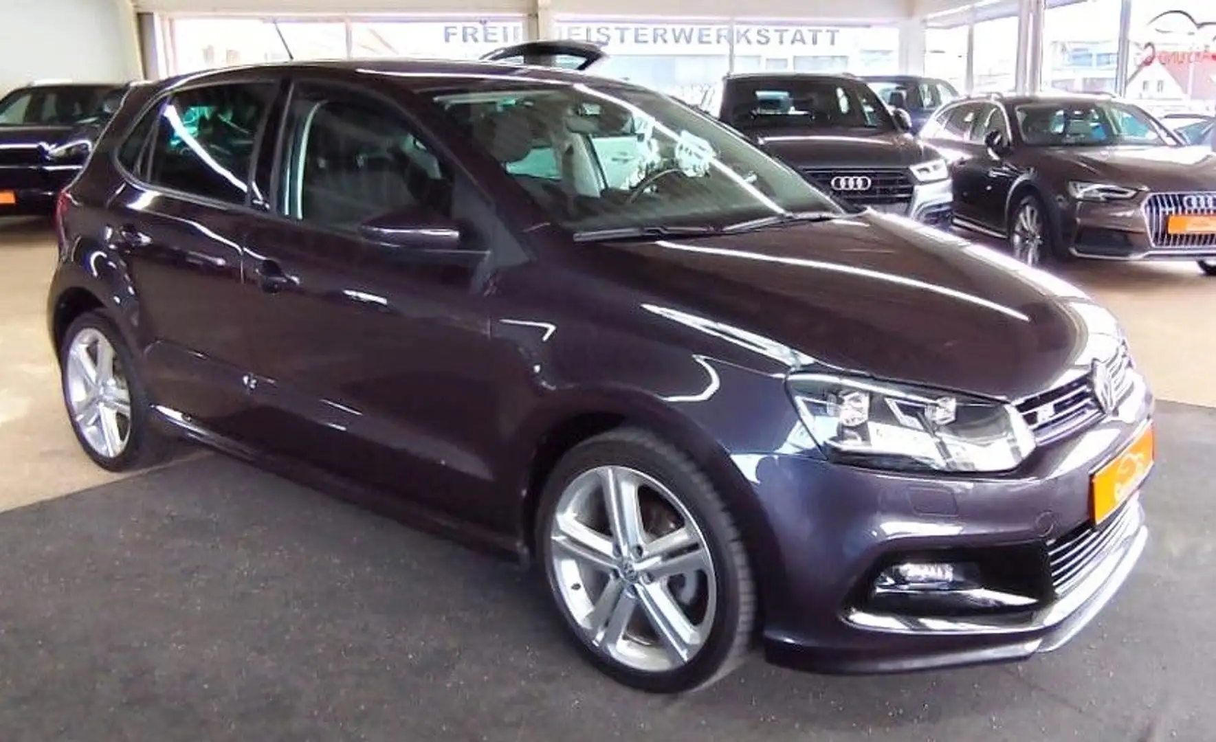 Volkswagen Polo 1.2 TSI R-Line 5türig *SHZ*NAV*LED*PDC*TEM* Grijs - 2