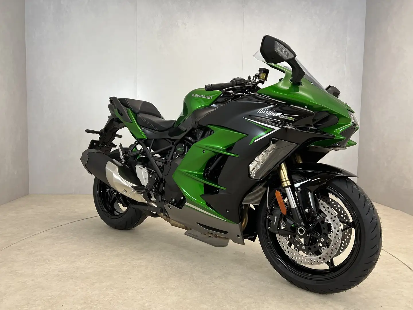 Kawasaki Ninja H2 SX Зелений - 2
