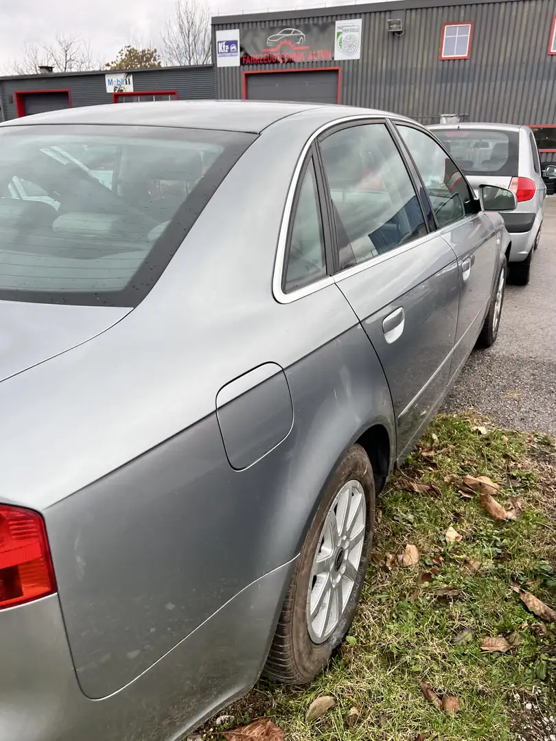 Audi A4 quattro 1,9 TDI - 2