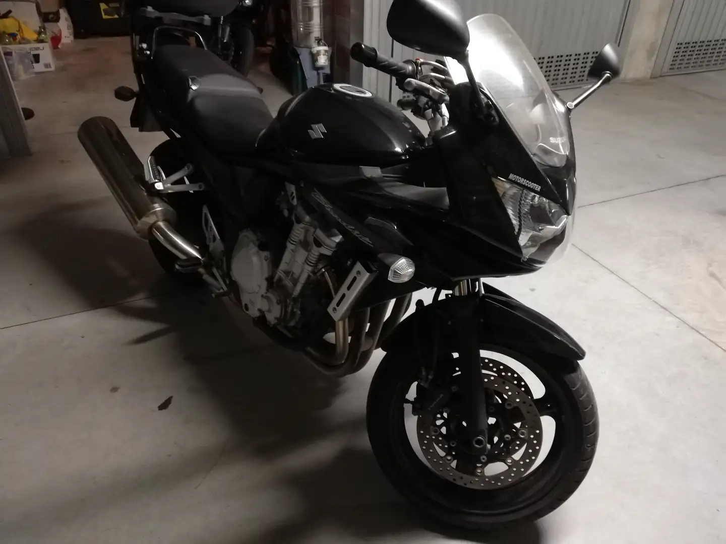 Suzuki Bandit 650 Чёрный - 2