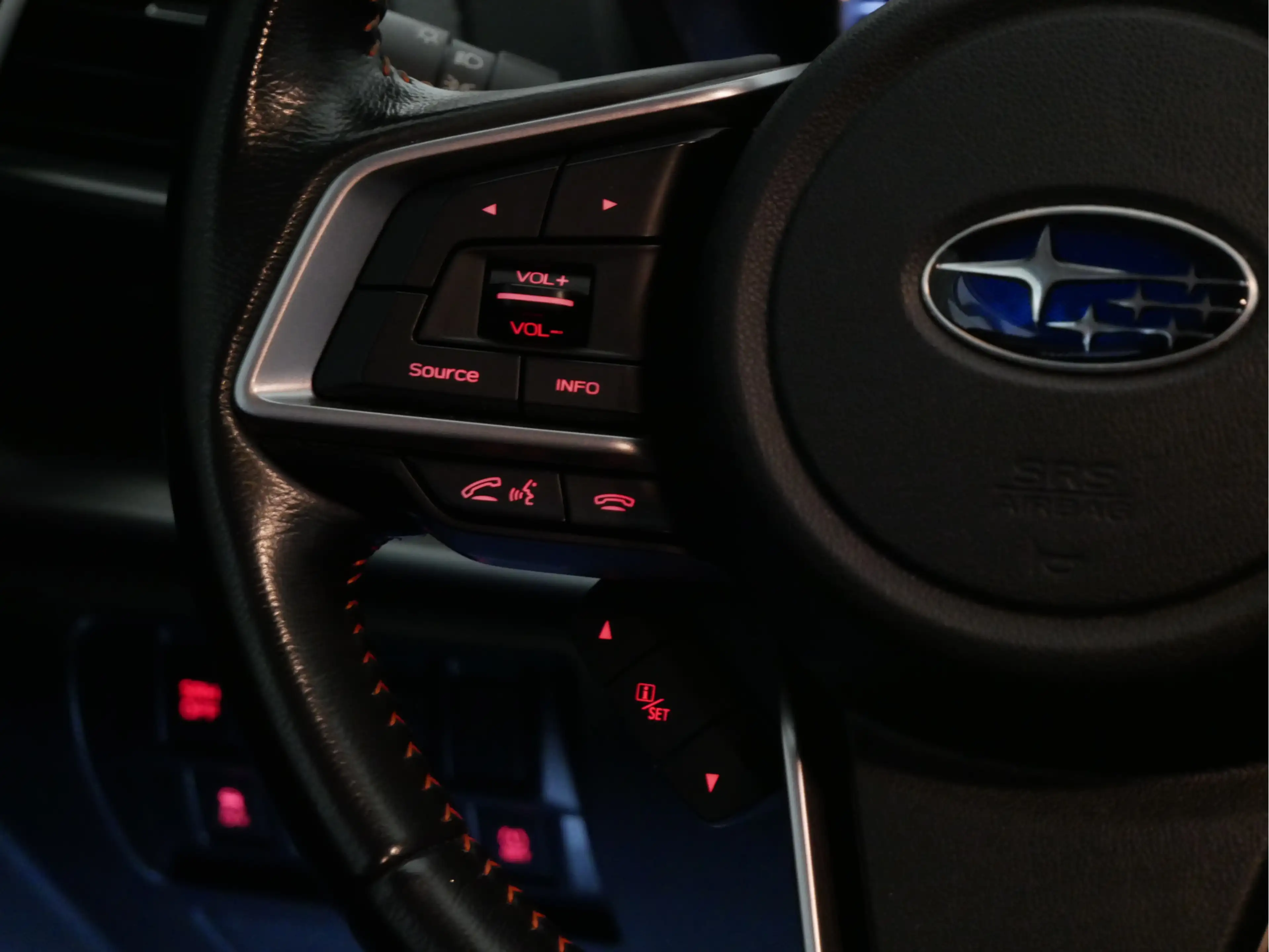 Subaru XV 1.6i Luxury — photo 19