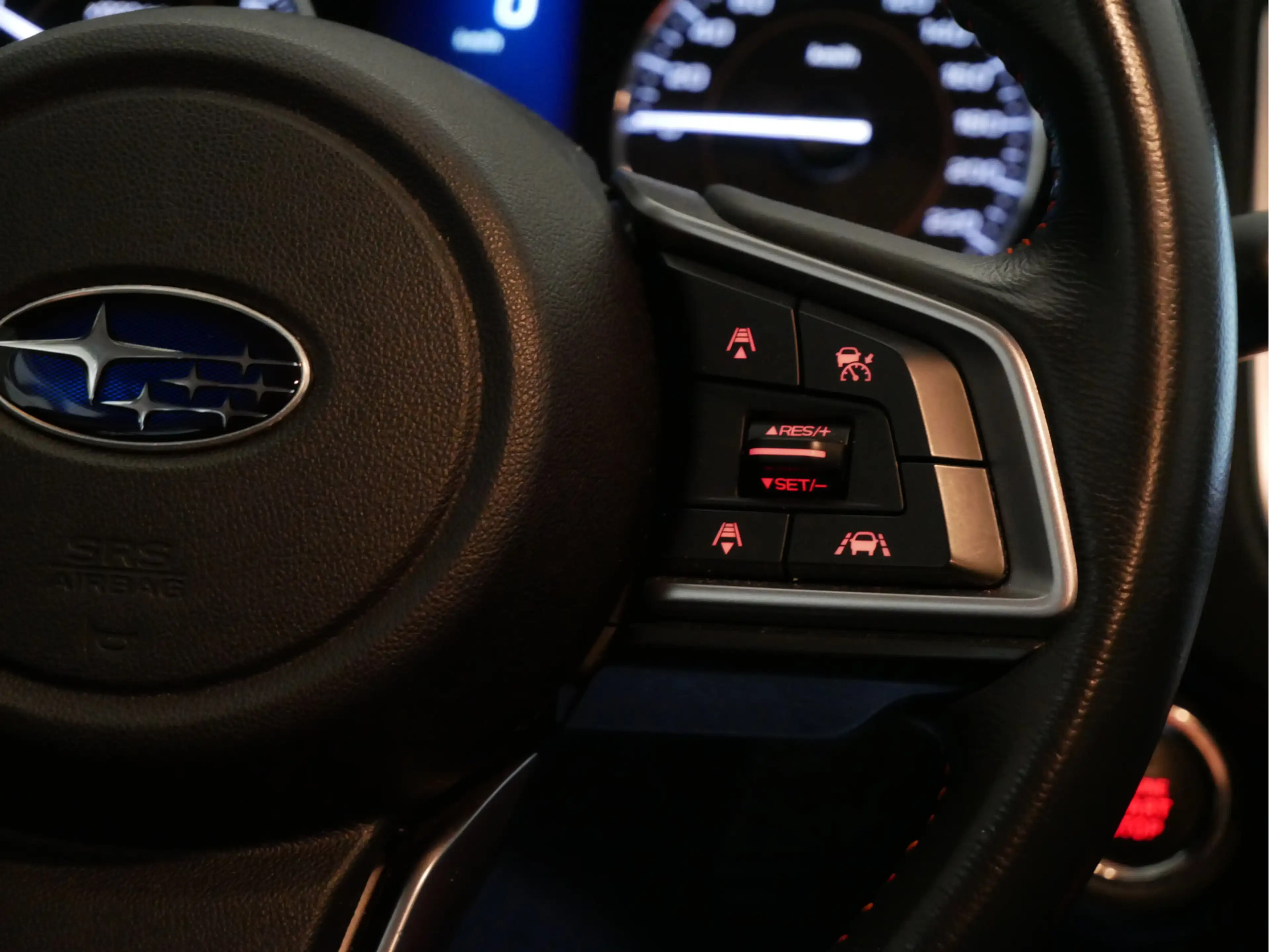Subaru XV 1.6i Luxury — photo 18