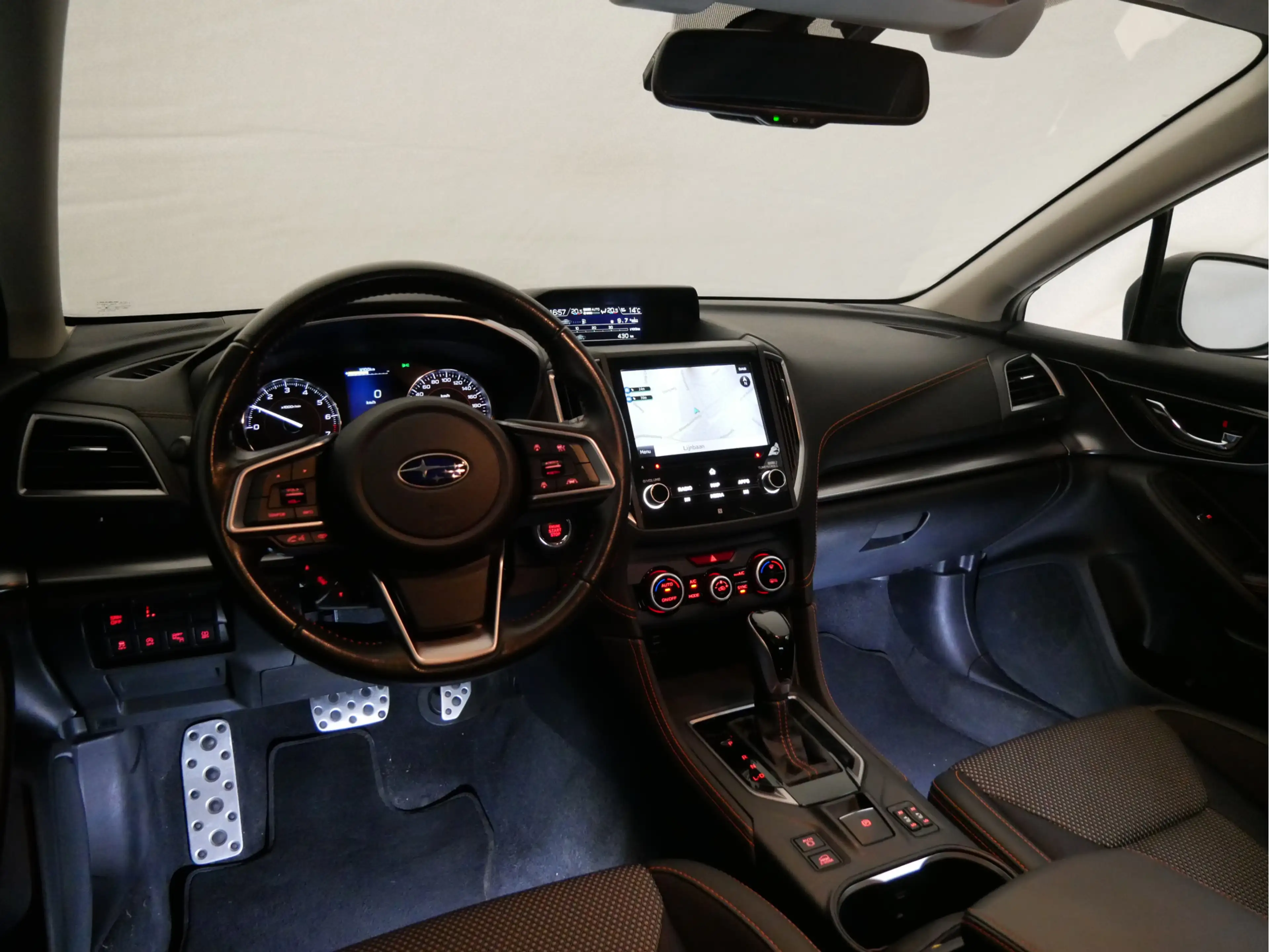 Subaru XV 1.6i Luxury — photo 15