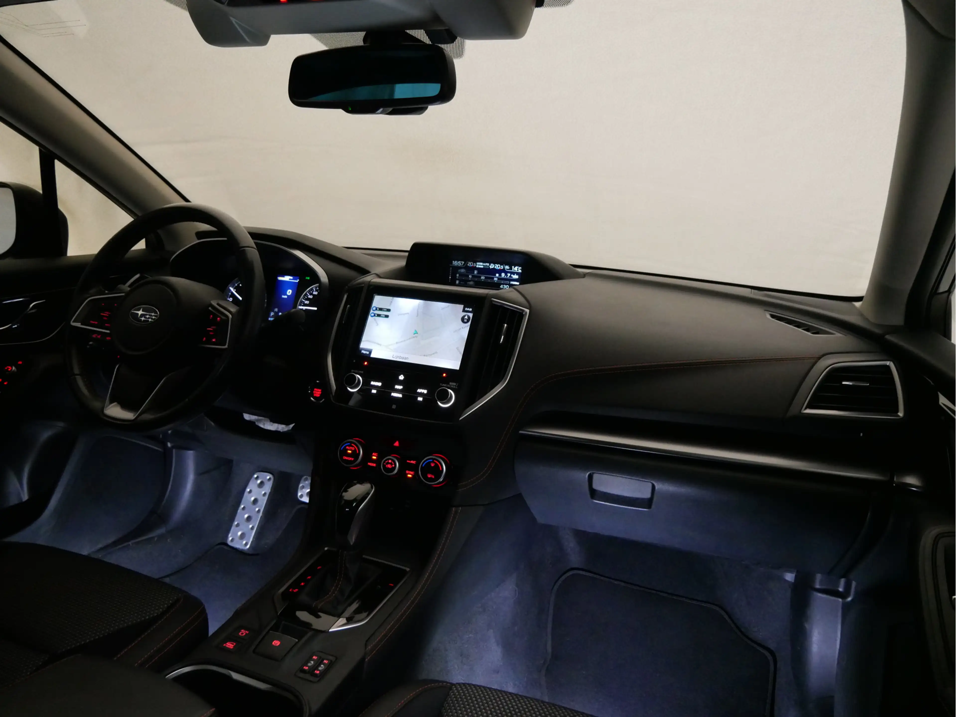 Subaru XV 1.6i Luxury — photo 13
