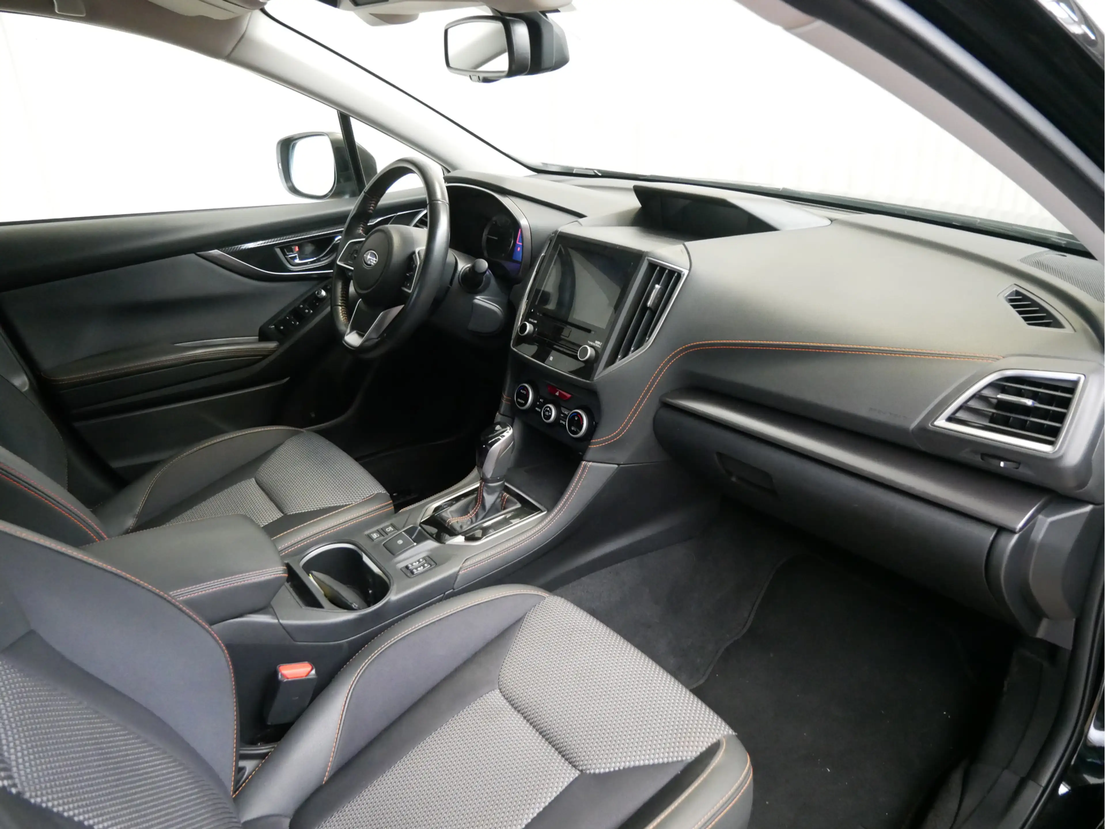Subaru XV 1.6i Luxury — photo 12