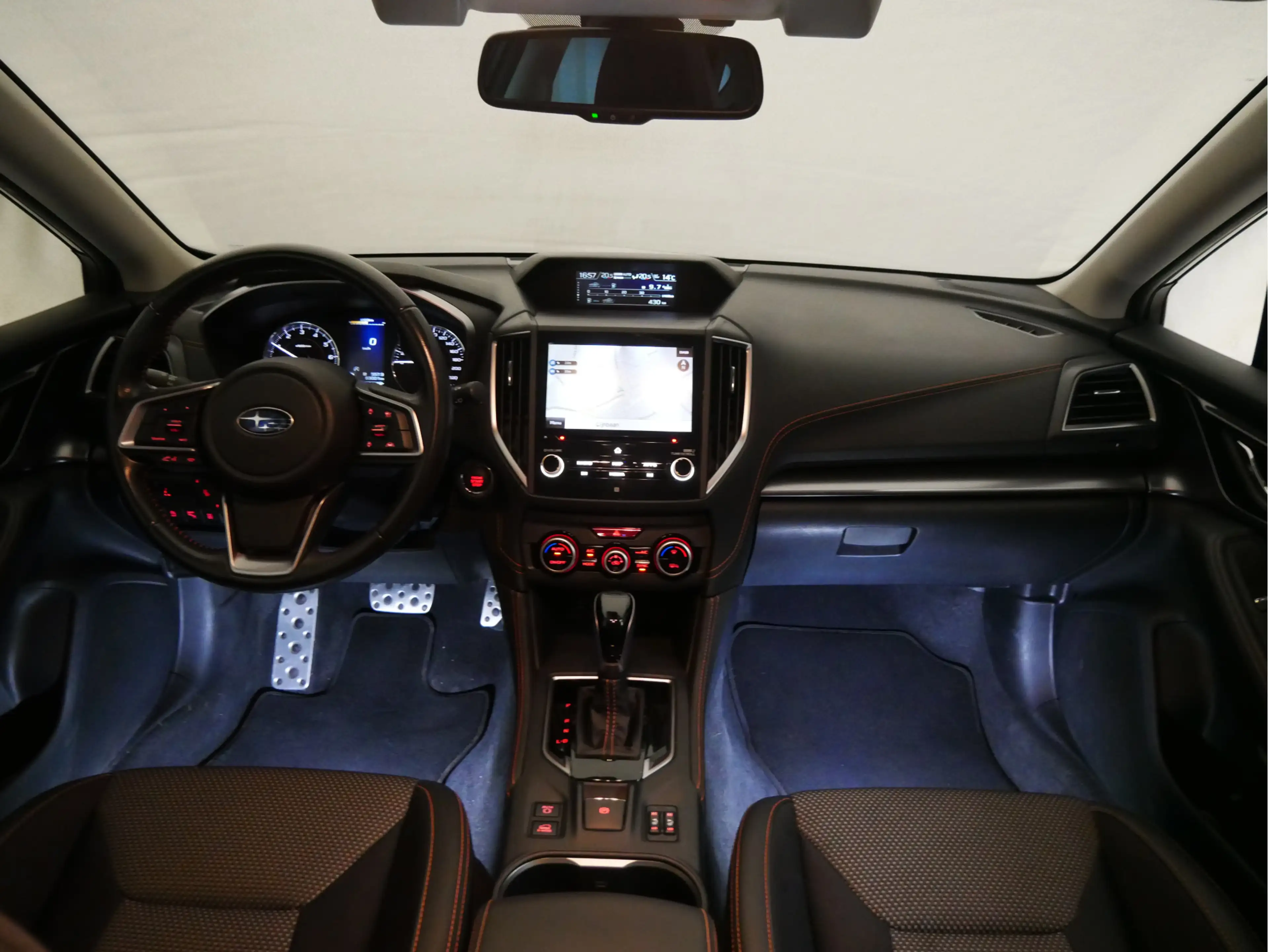 Subaru XV 1.6i Luxury — photo 14
